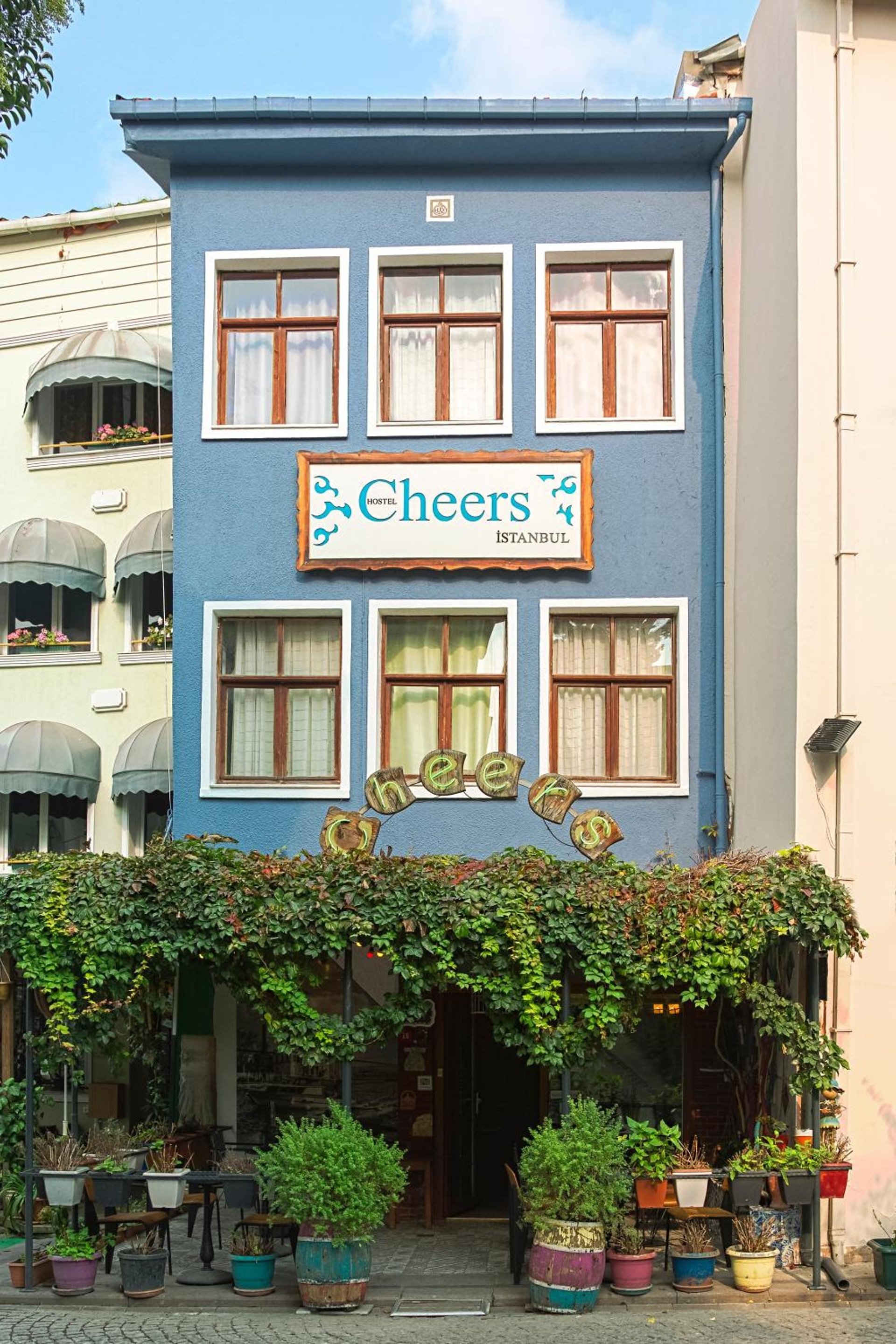 Cheers Hostel
