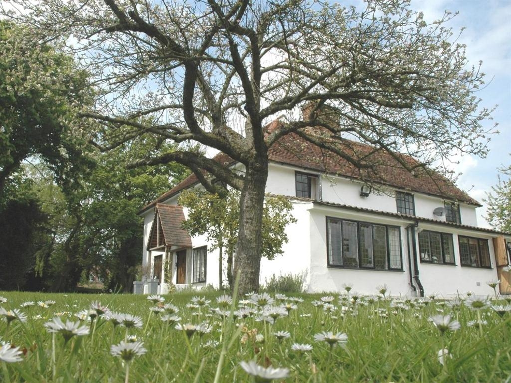 The White House, Bishops Stortford