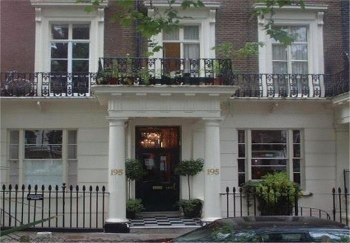 Rhodes Hotel, London