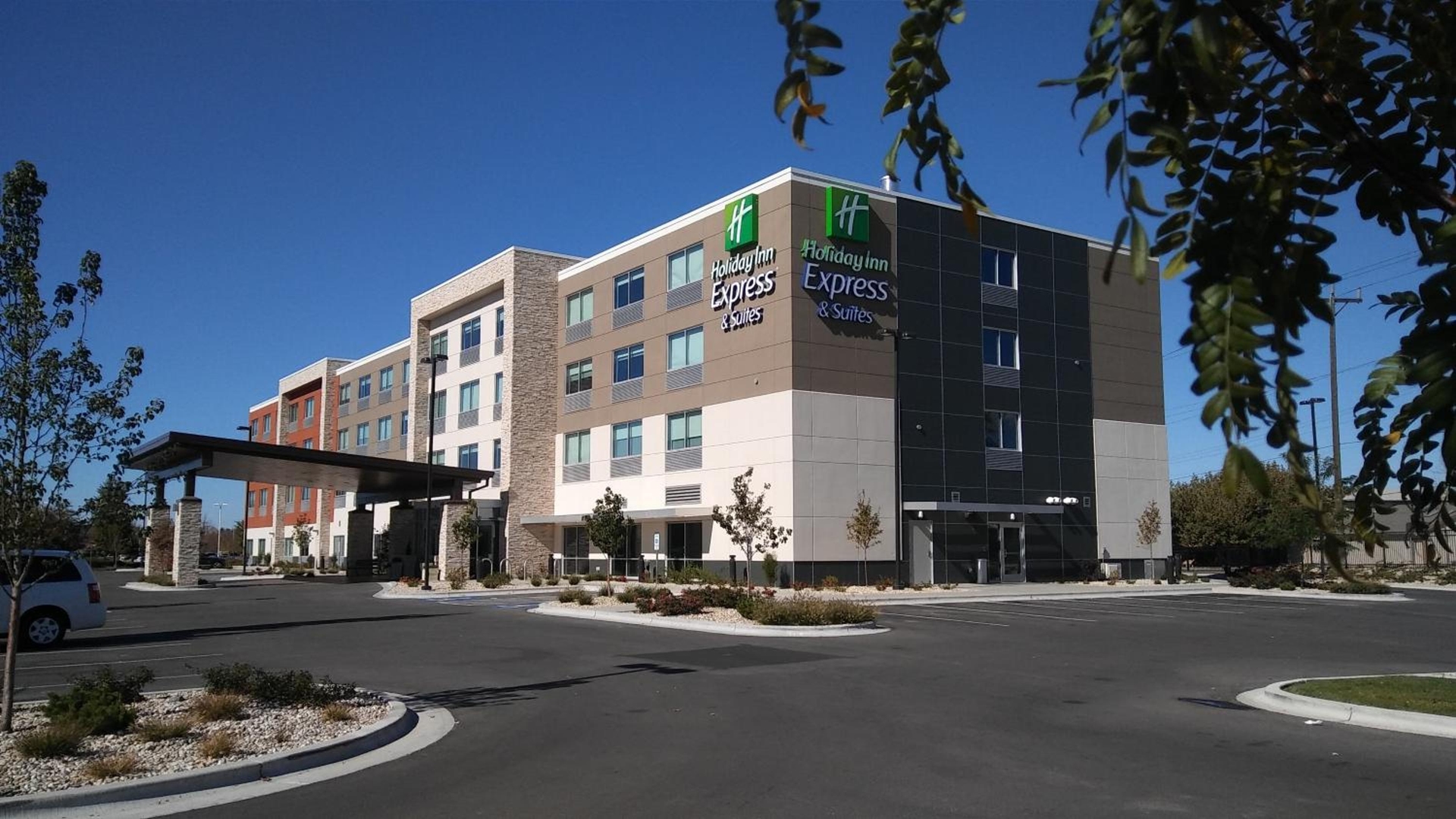 Holiday Inn Express & Suites Boise Airport by IHG, Boise