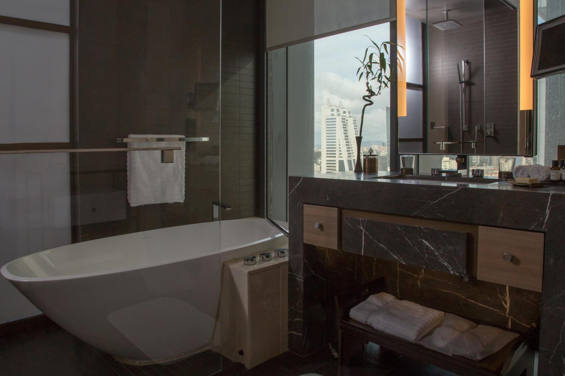 Foto de Fairmont Quasar Istanbul Hotel