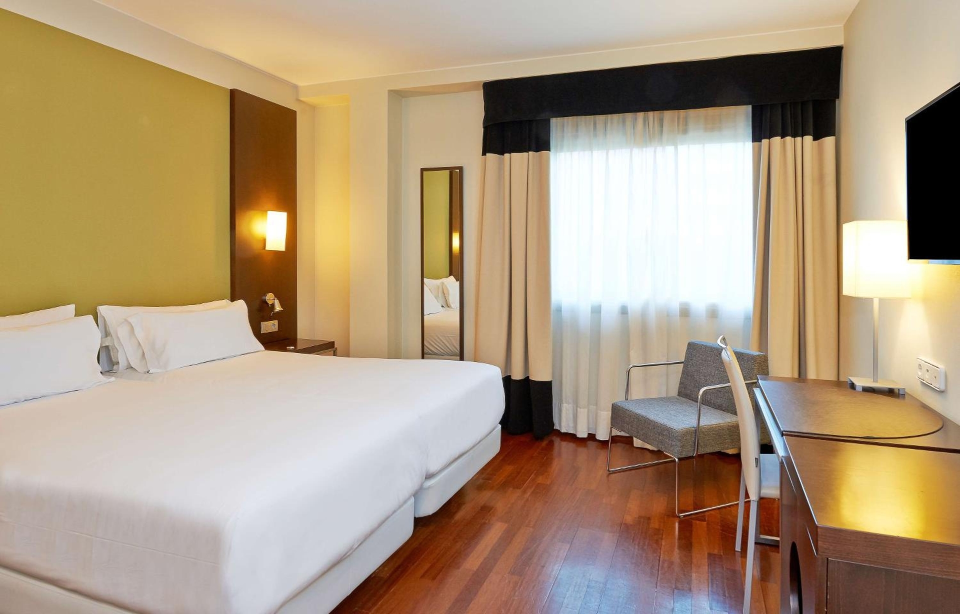 iStay by NH Zaragoza Sport Hotel