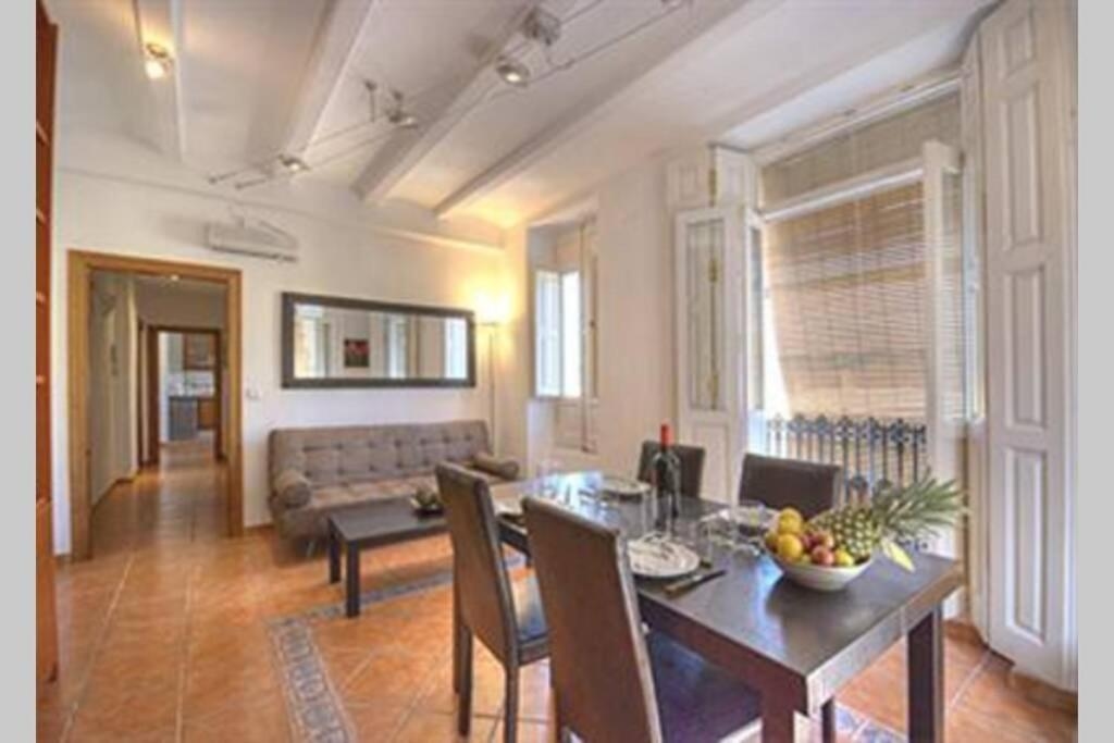 Main Central Station Apartment, Valencia
