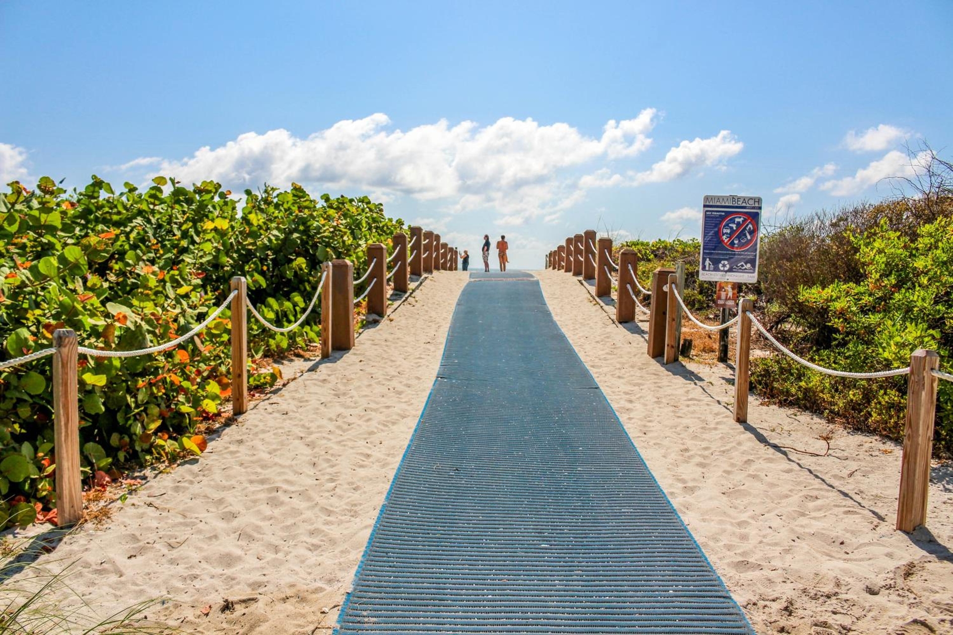 Foto de Welworth condo units Miami Beach