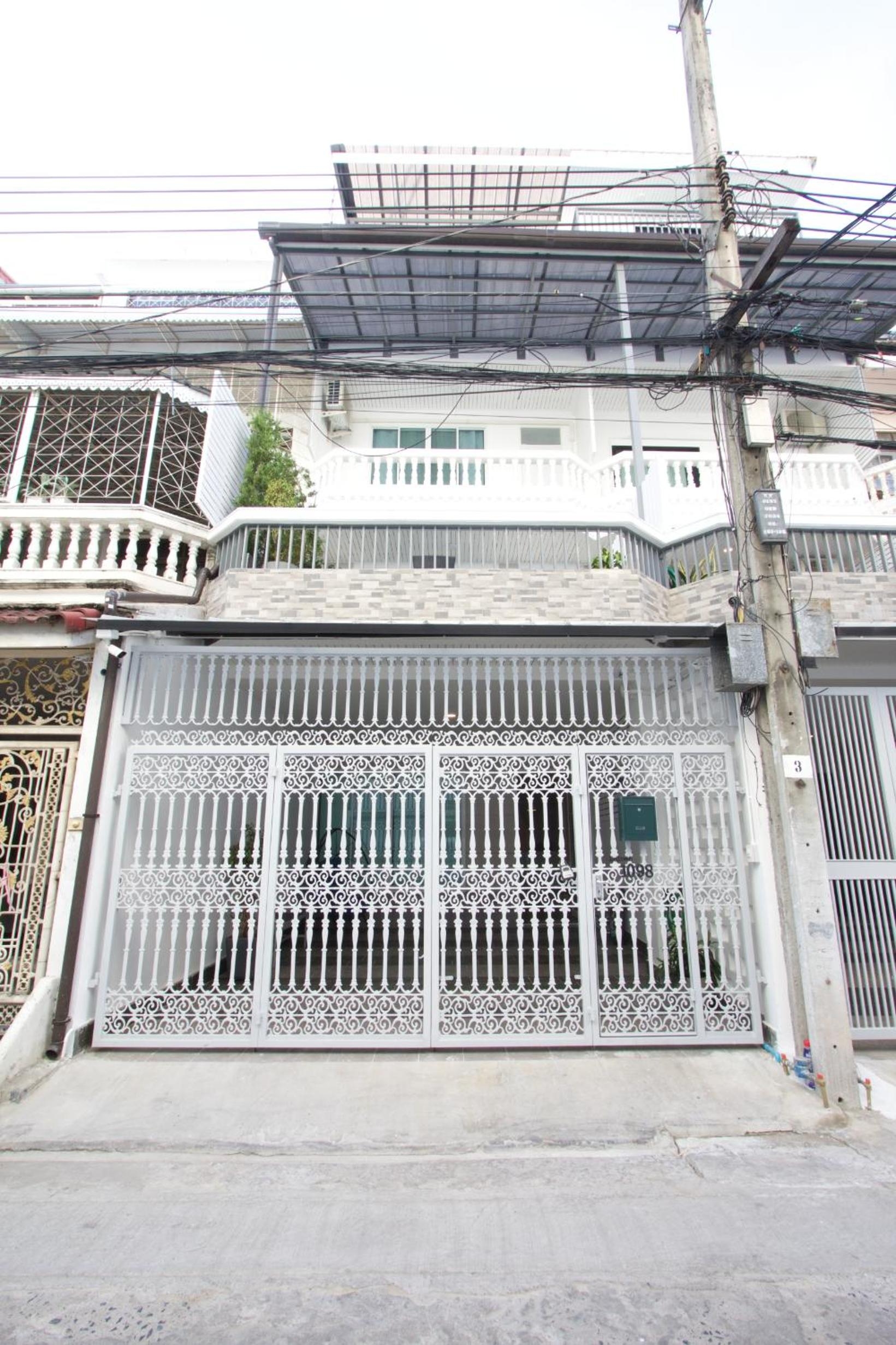 Airee Premier Residence