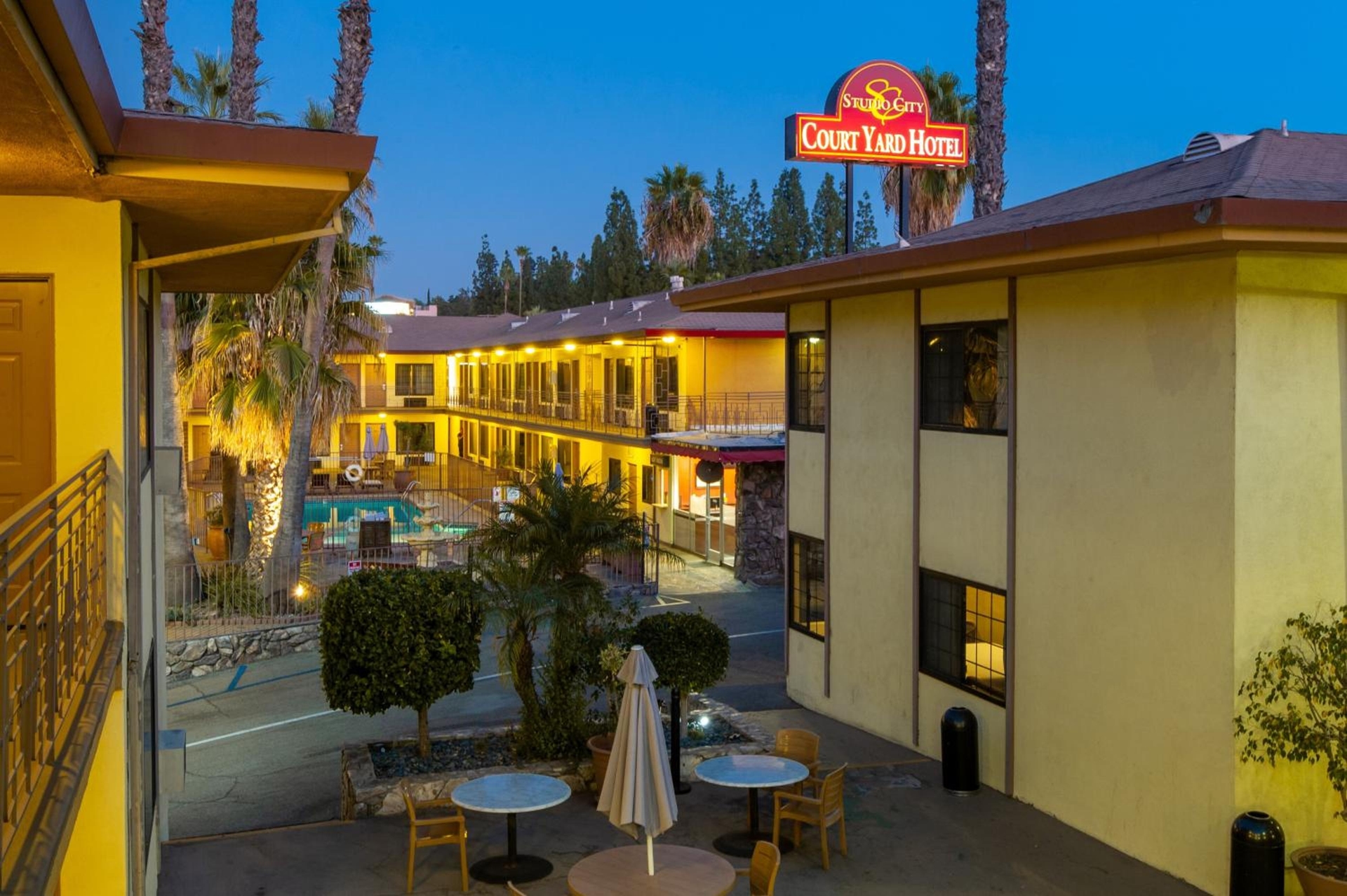 Studio City Court Yard Hotel, Los Angeles