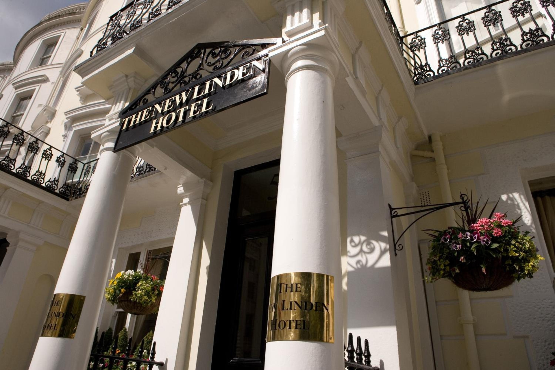 New Linden Hotel, London