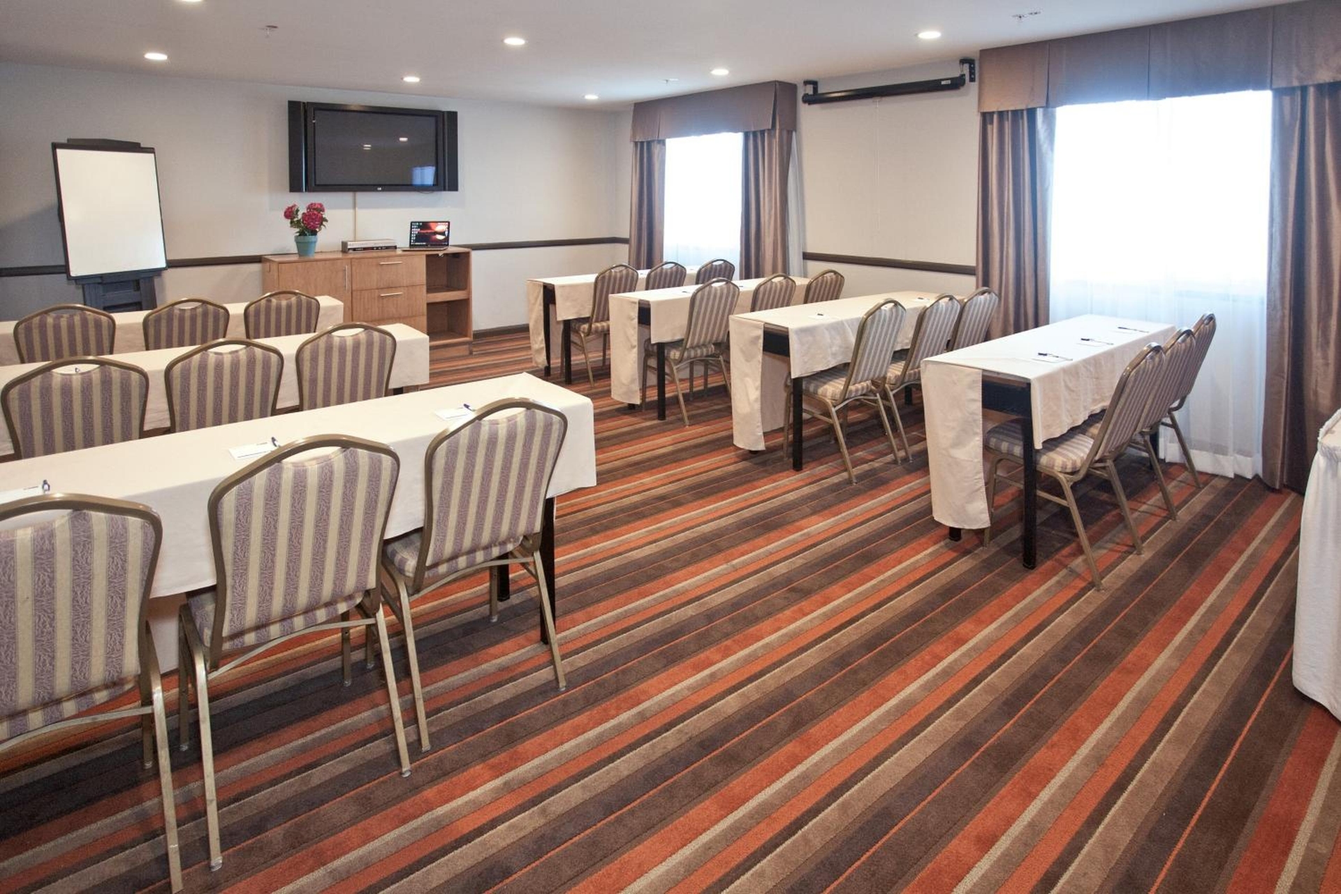 Holiday Inn Express San Francisco Airport South by IHG, Burlingame