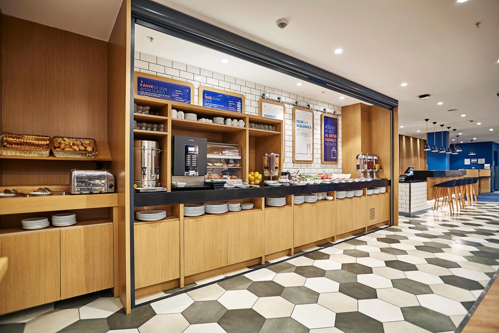 Foto de Holiday Inn Express - Istanbul - Atakoy Metro by IHG