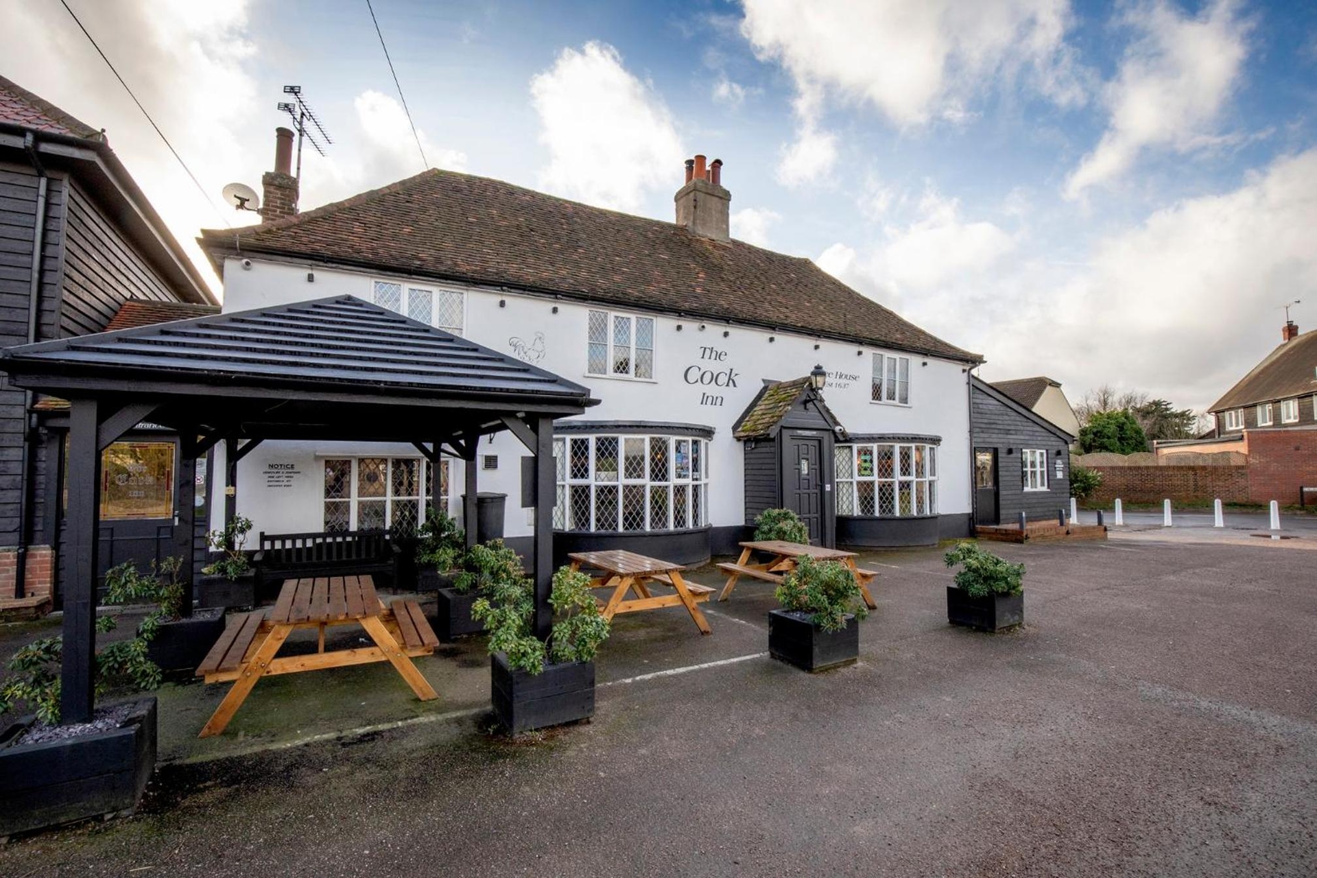 The Cock Inn Hotel, Sheering