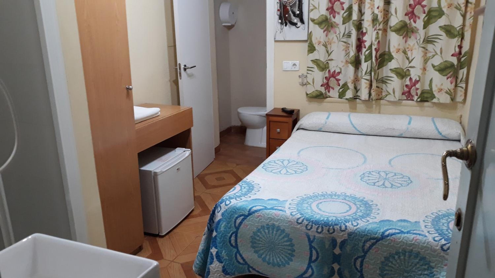Hostal Fuentesol, Madrid
