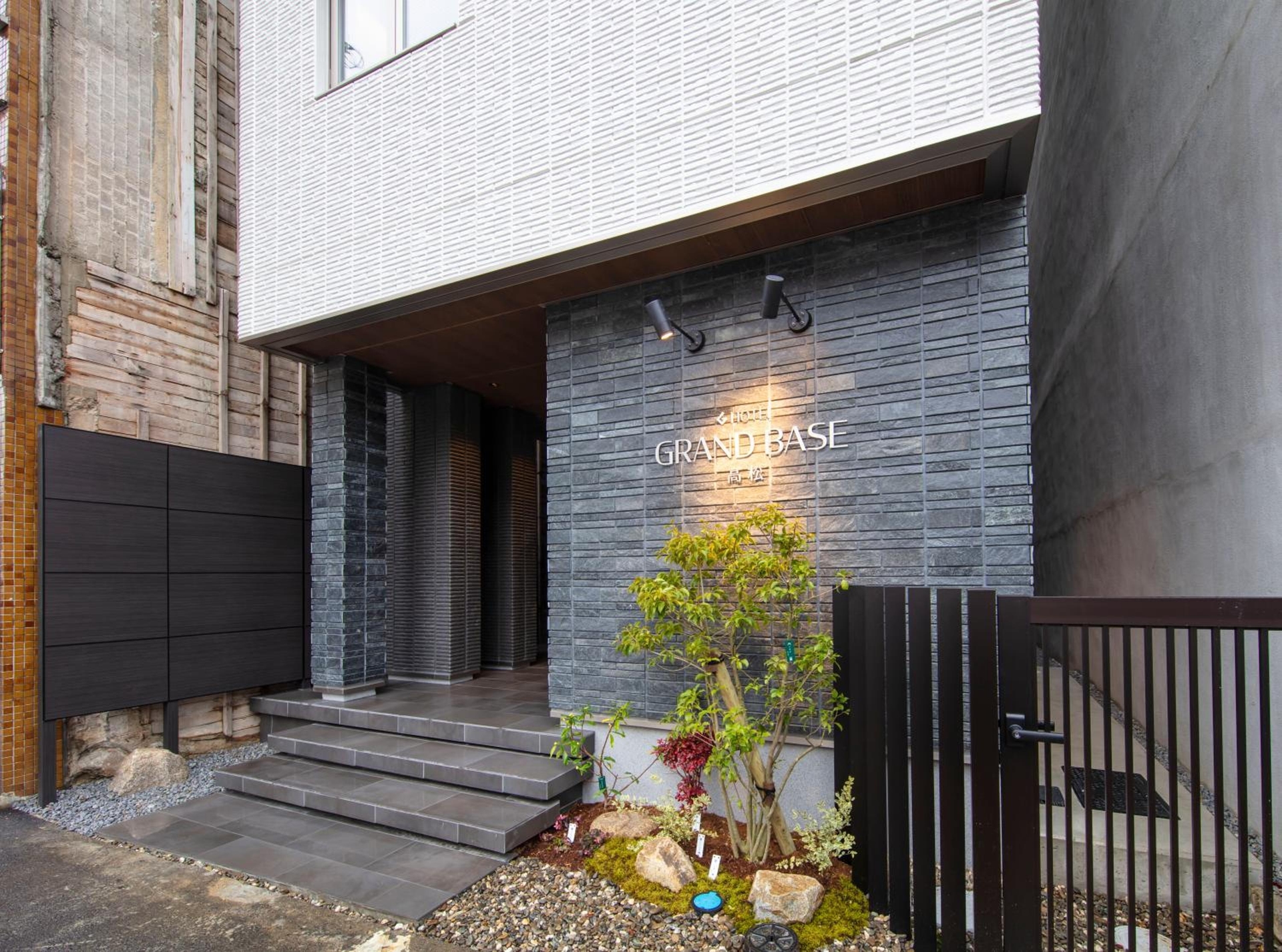 Foto de GRAND BASE Takamatsu