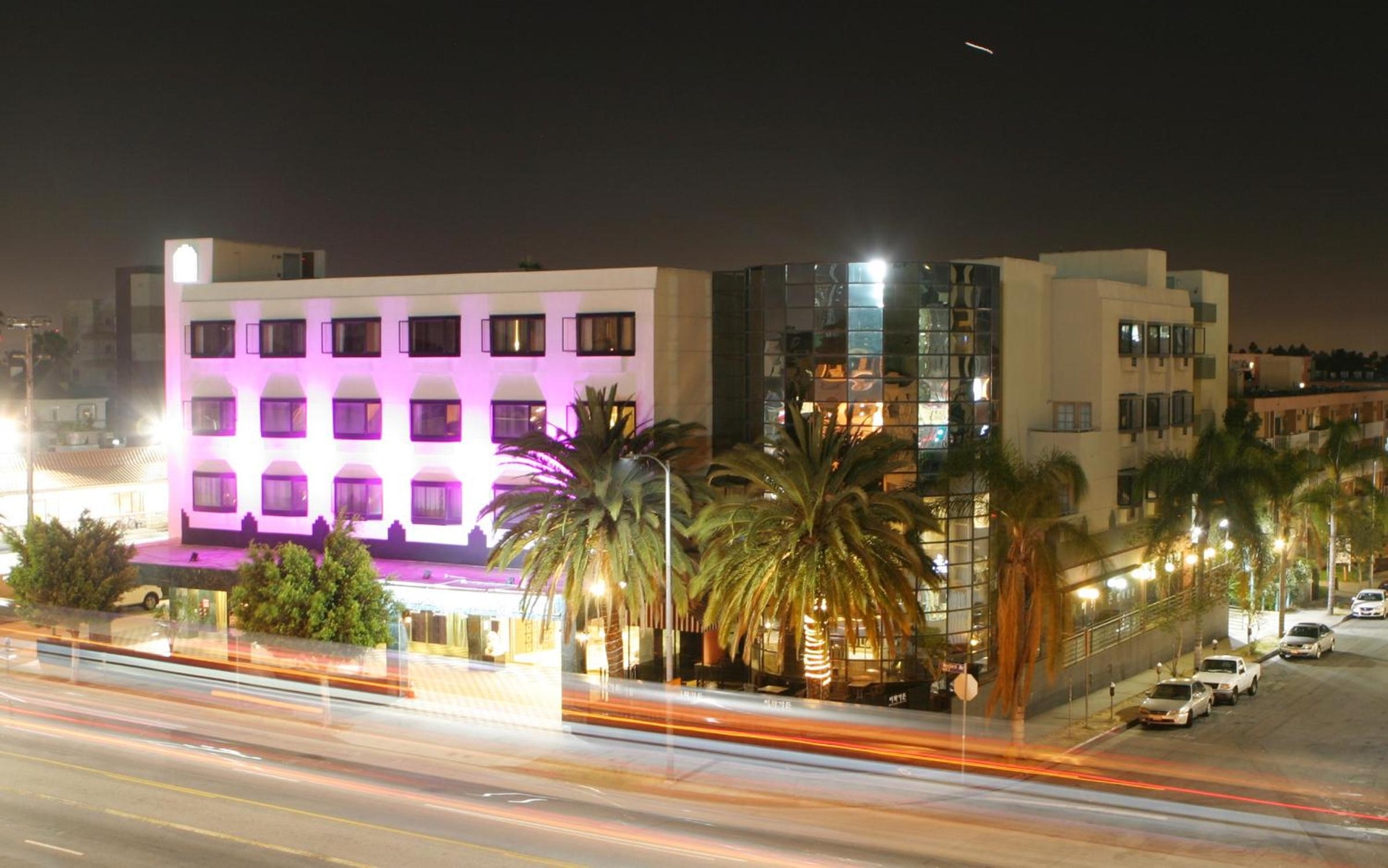 Garden Suite Hotel and Resort, Los Angeles