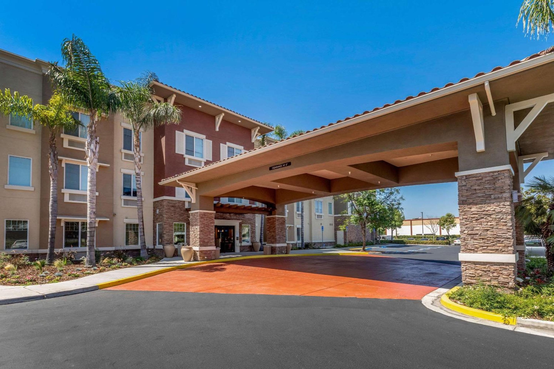 Comfort Inn & Suites Near Ontario Airport, Ontario