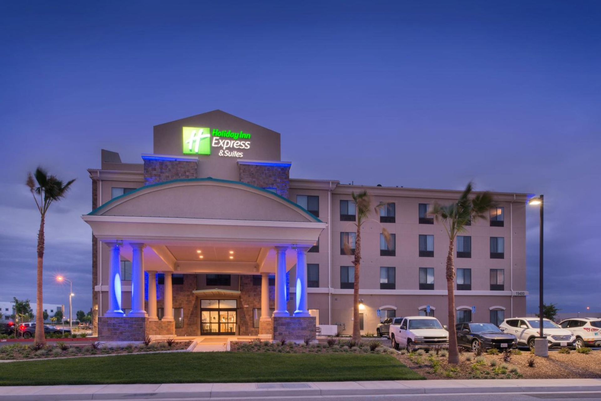Holiday Inn Express & Suites Bakersfield Airport by IHG, Bakersfield