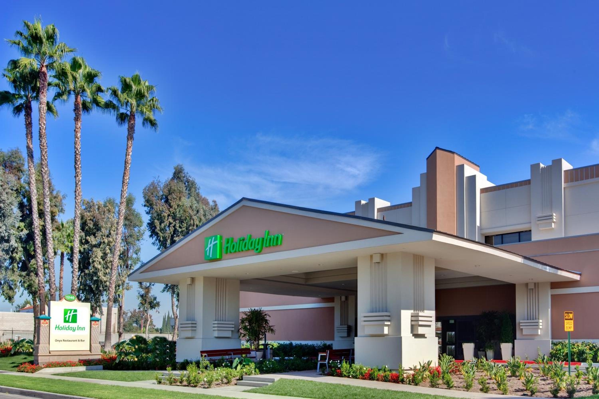 Holiday Inn Hotel & Suites Anaheim by IHG, Anaheim