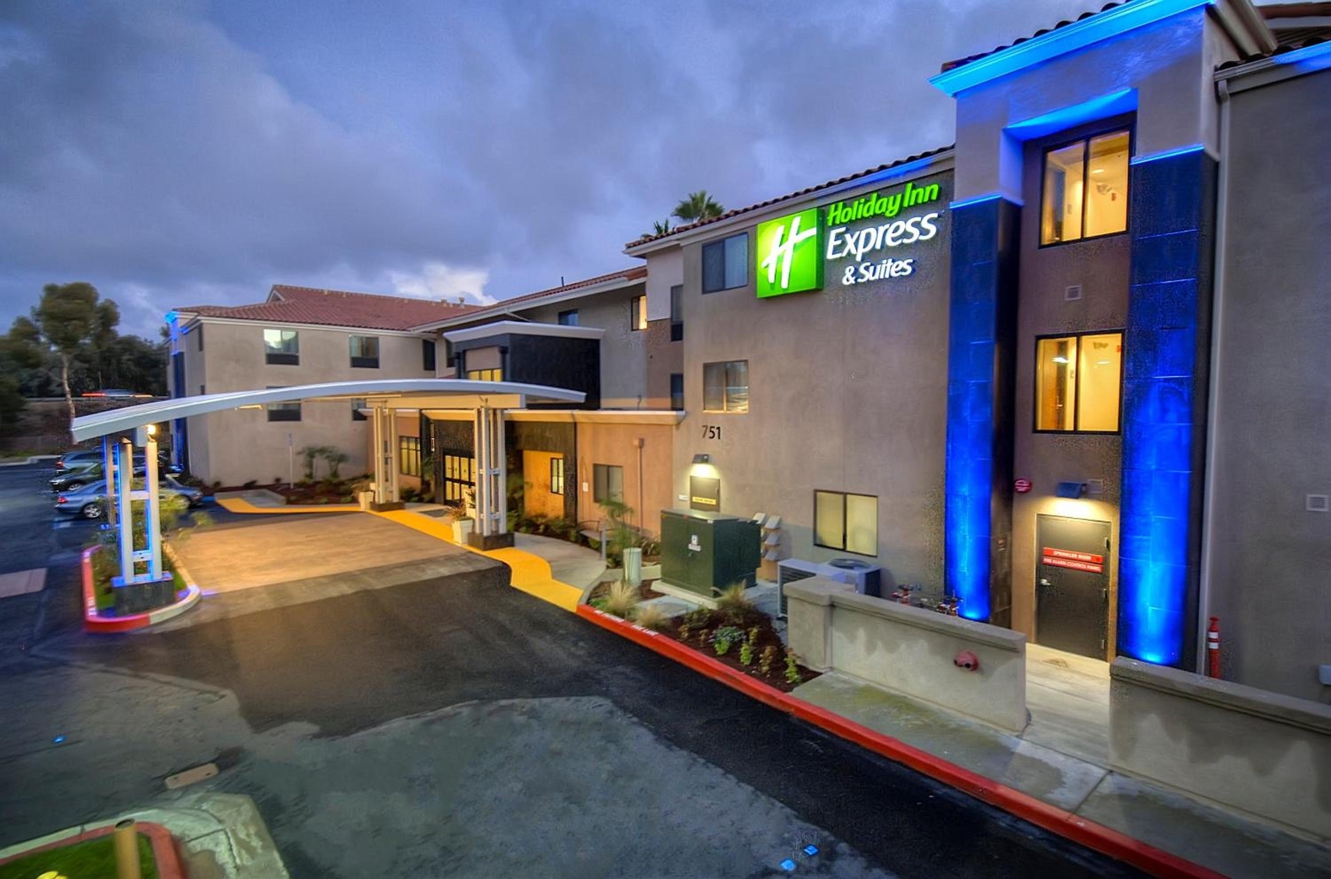 Holiday Inn Express & Suites Carlsbad Beach by IHG, Carlsbad