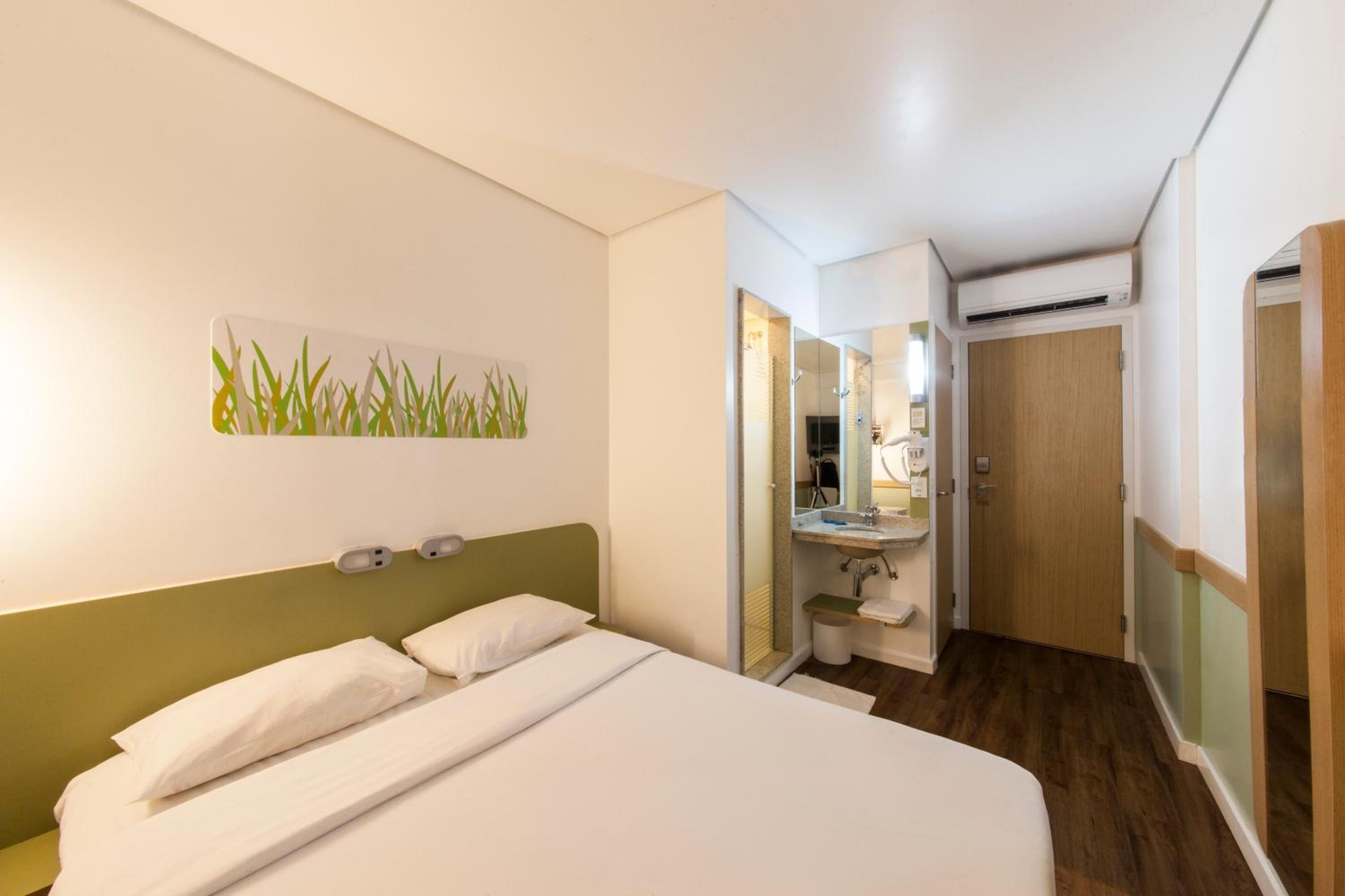 Foto de ibis budget Manaus