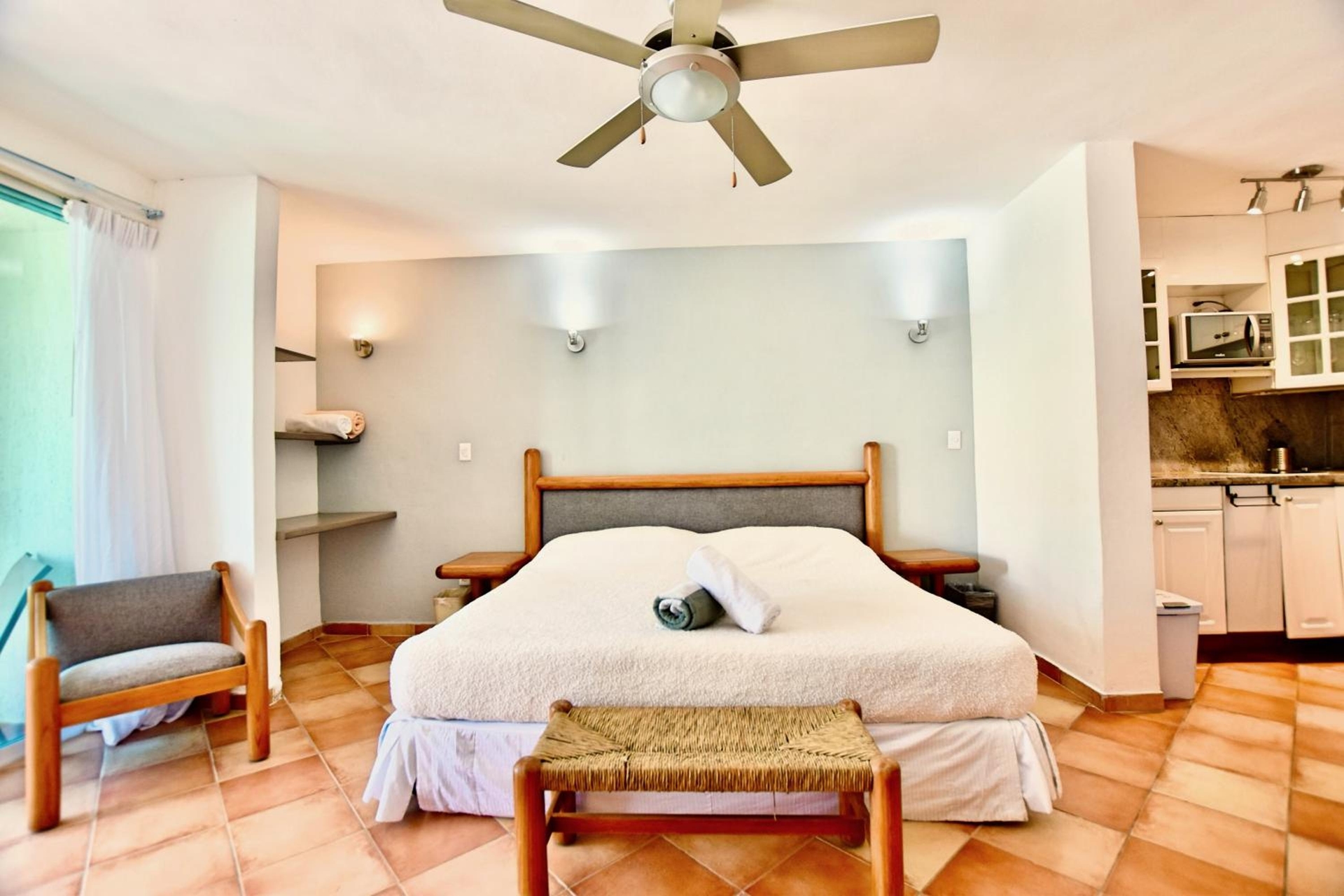 Foto de Solymar Condo Beach Resort by Casago