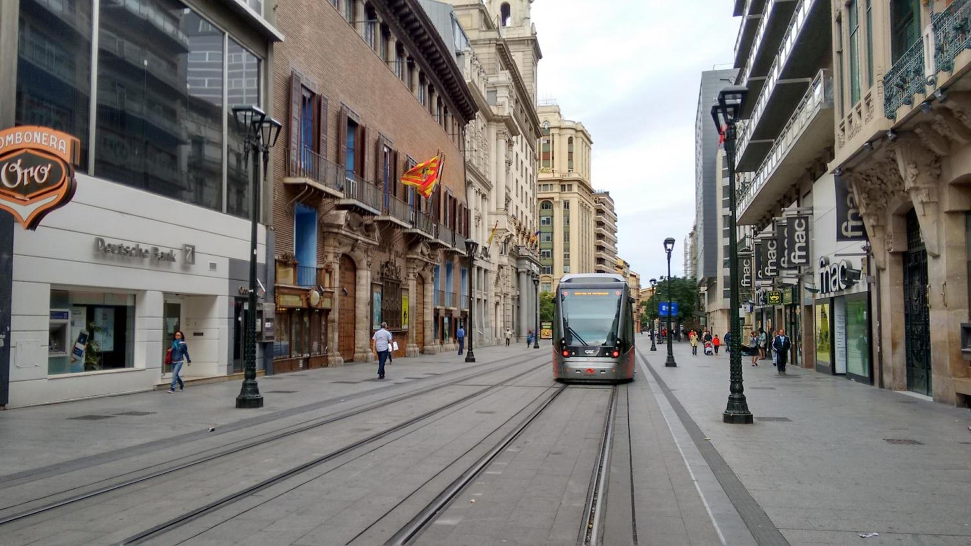 Foto de Check-in 24H PLAZA ESPAÑA AMPLIO Centro planta 4
