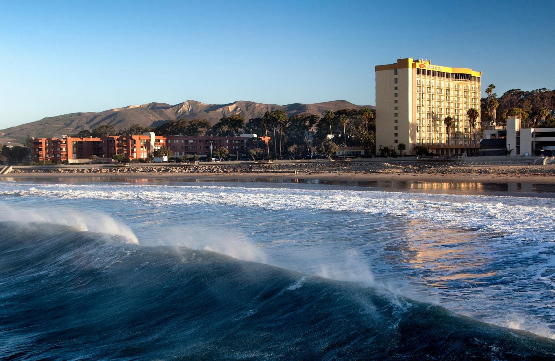 Crowne Plaza Ventura Beach by IHG, Ventura