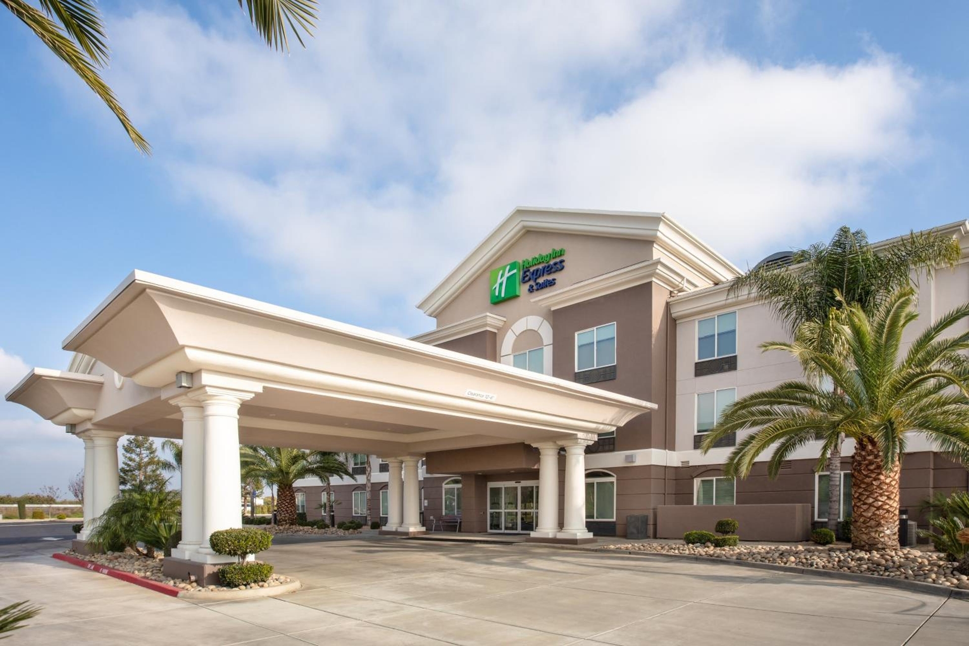Holiday Inn Express & Suites Yosemite Park Area by IHG, Chowchilla