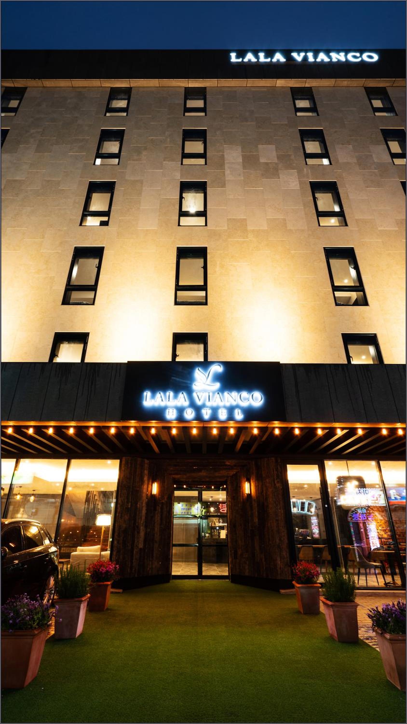 LALA VIANCO BUSINESS Hotel