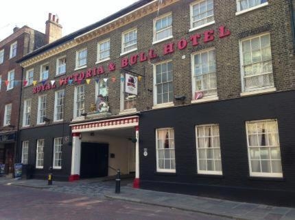 The Royal Victoria & Bull Hotel, Rochester