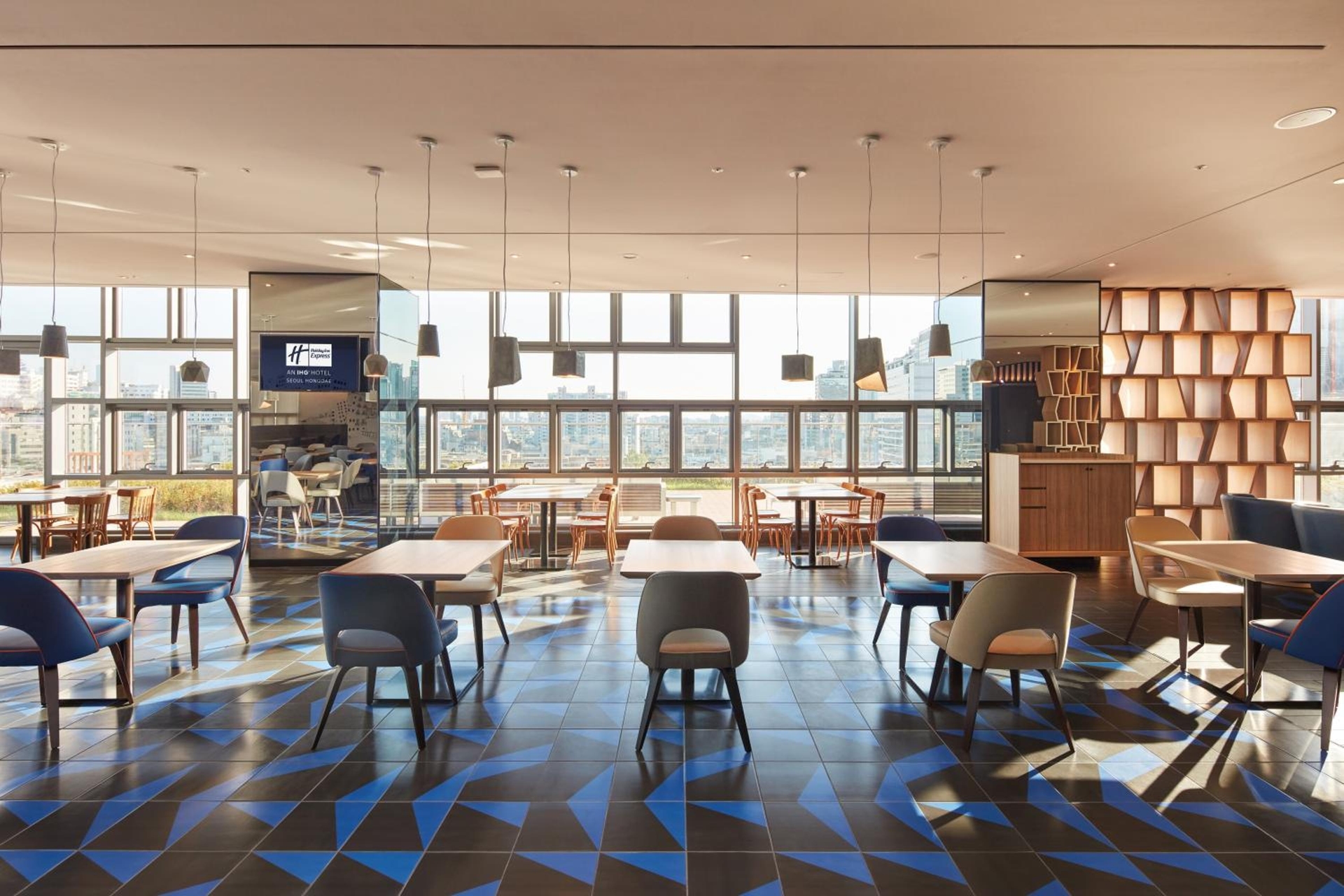 Foto de Holiday Inn Express Seoul Hongdae by IHG