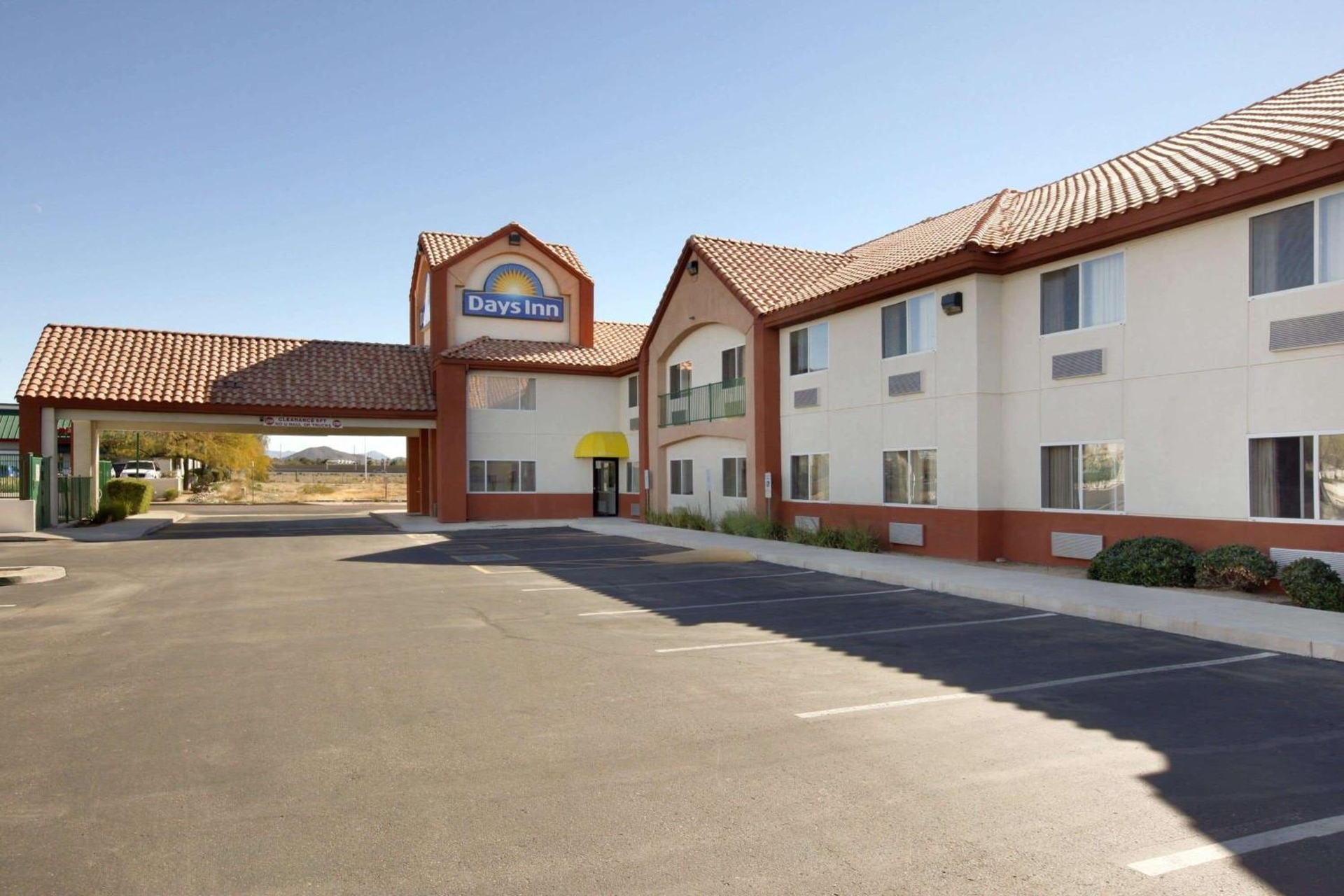 Days Inn by Wyndham Phoenix North, Phoenix