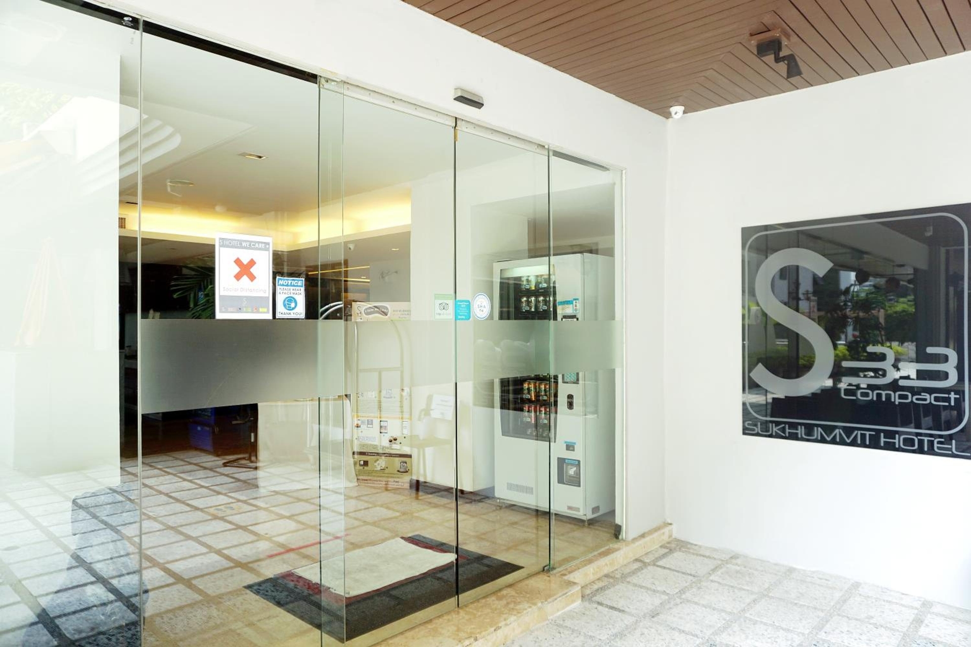 S33 Compact Sukhumvit Hotel