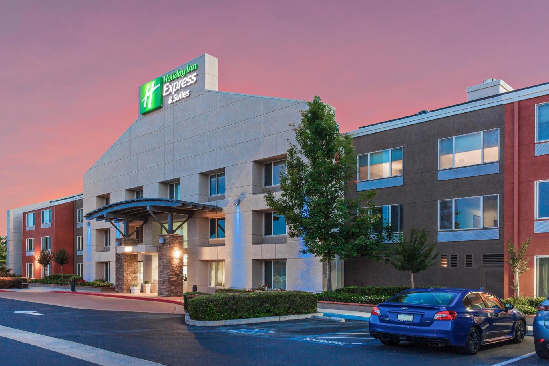 Holiday Inn Express Elk Grove West I-5 by IHG, Elk Grove