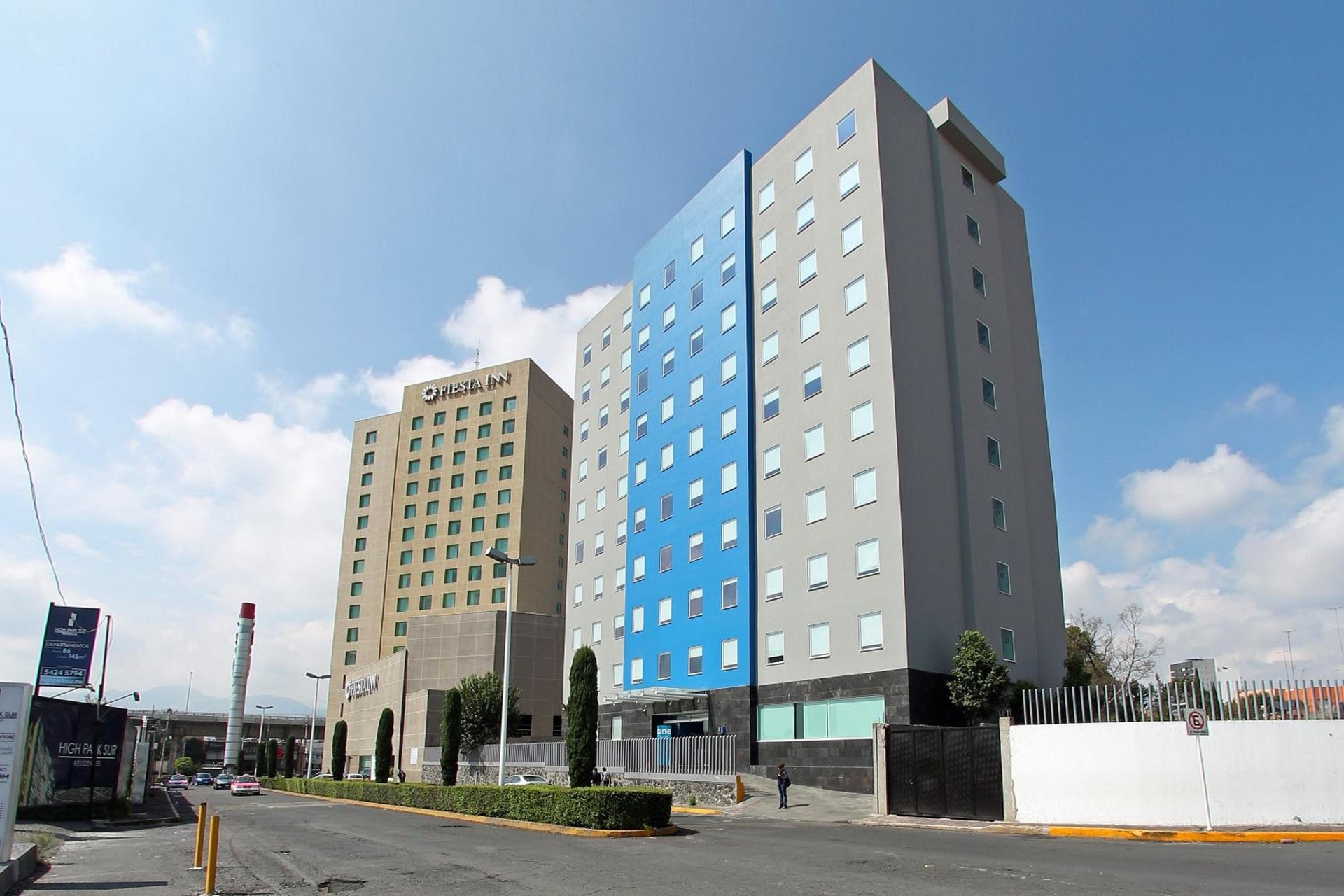 One Ciudad de México Periférico