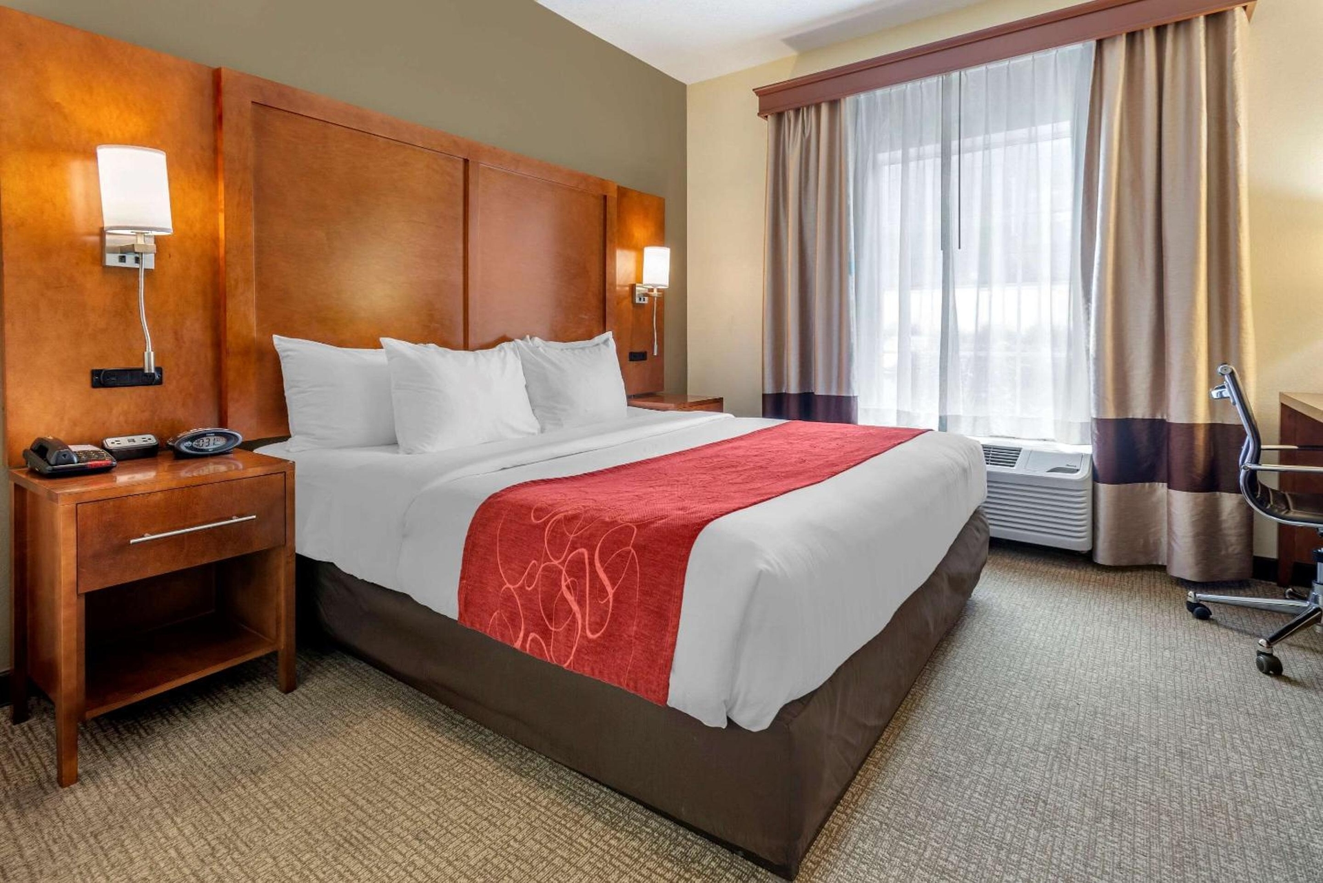 Foto de Comfort Suites Newark - Harrison