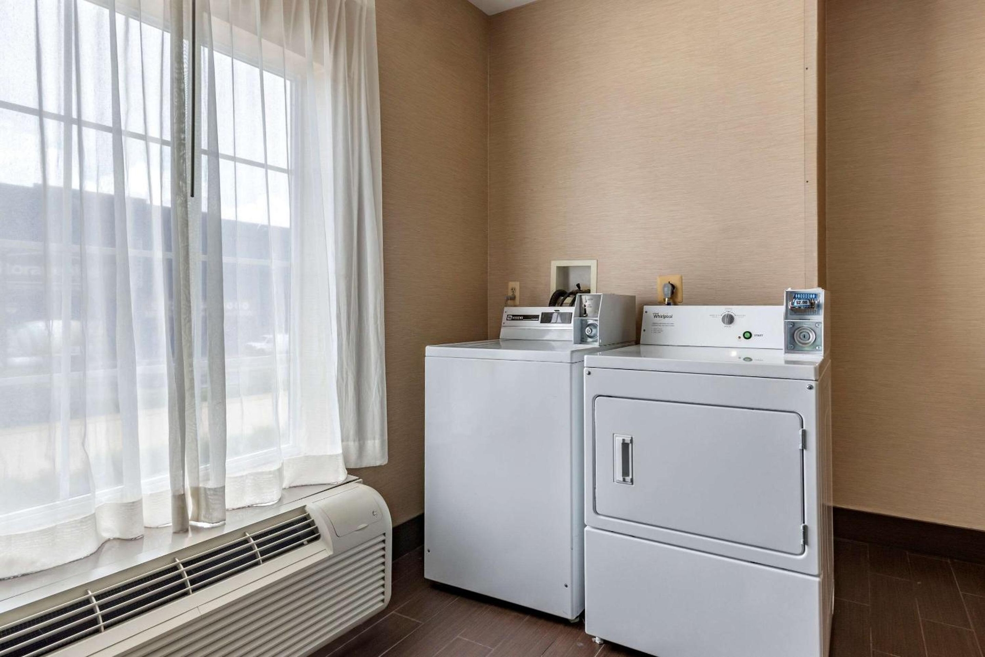 Foto de Comfort Suites Newark - Harrison