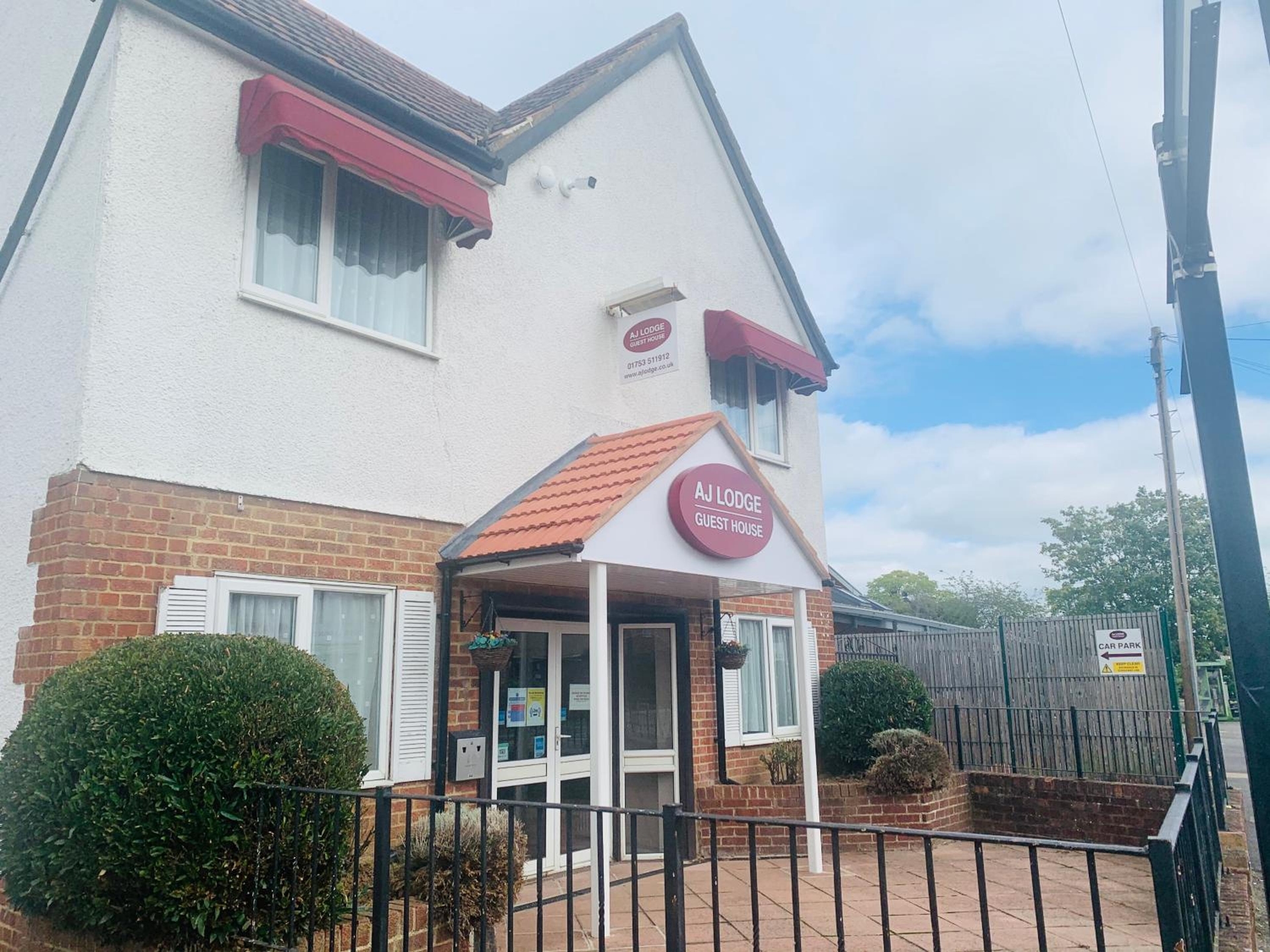 AJ Lodge, Slough