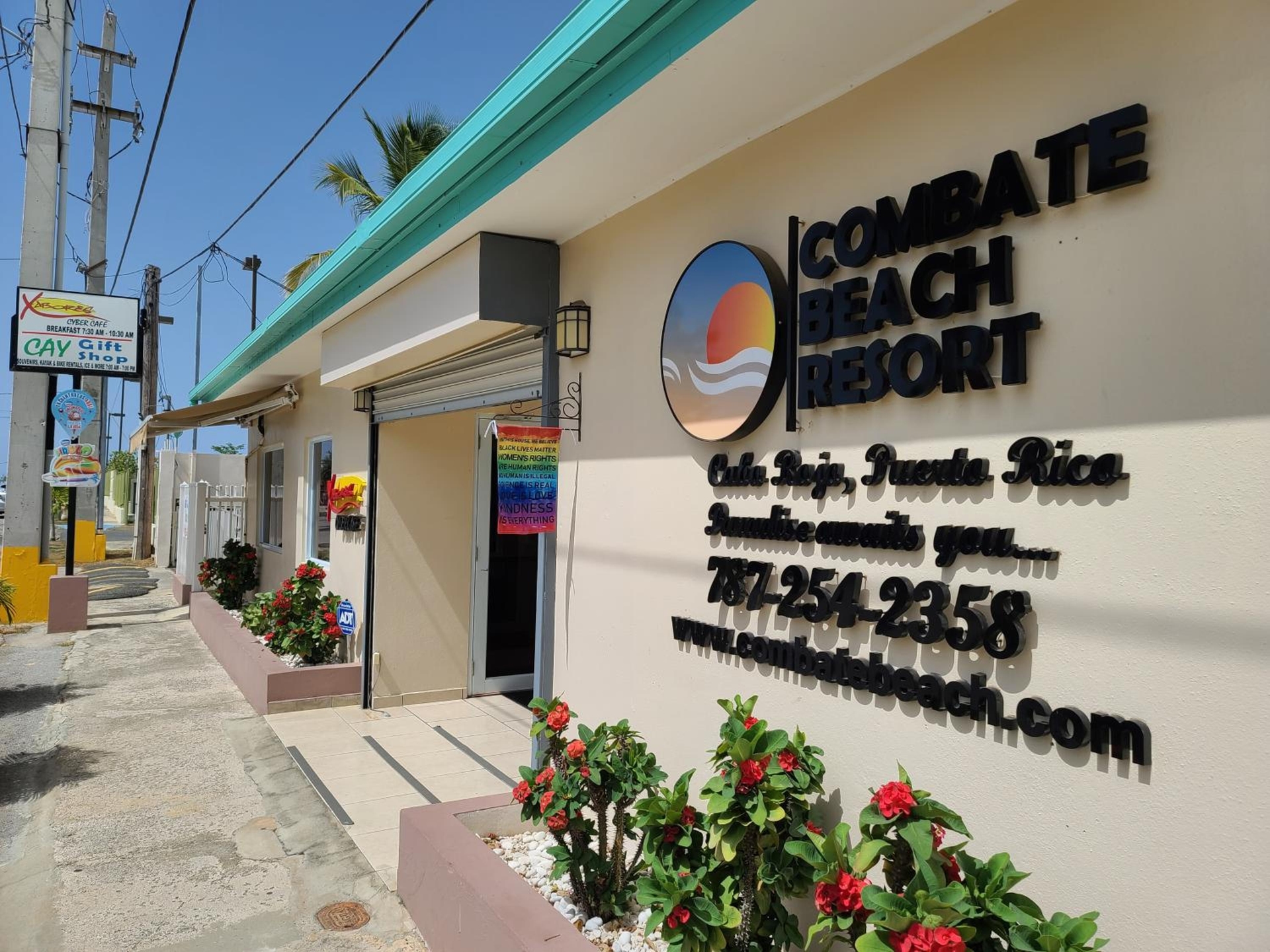 Foto de Combate Beach Resort