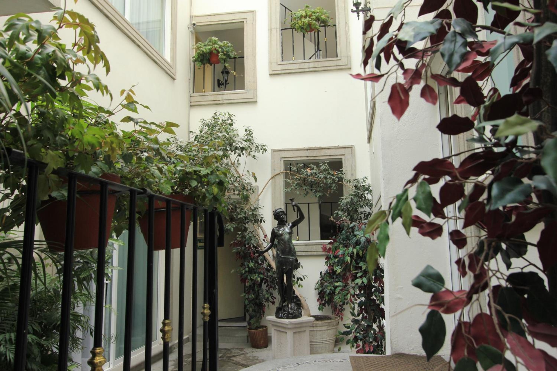 Foto de CASA NEWTON 46