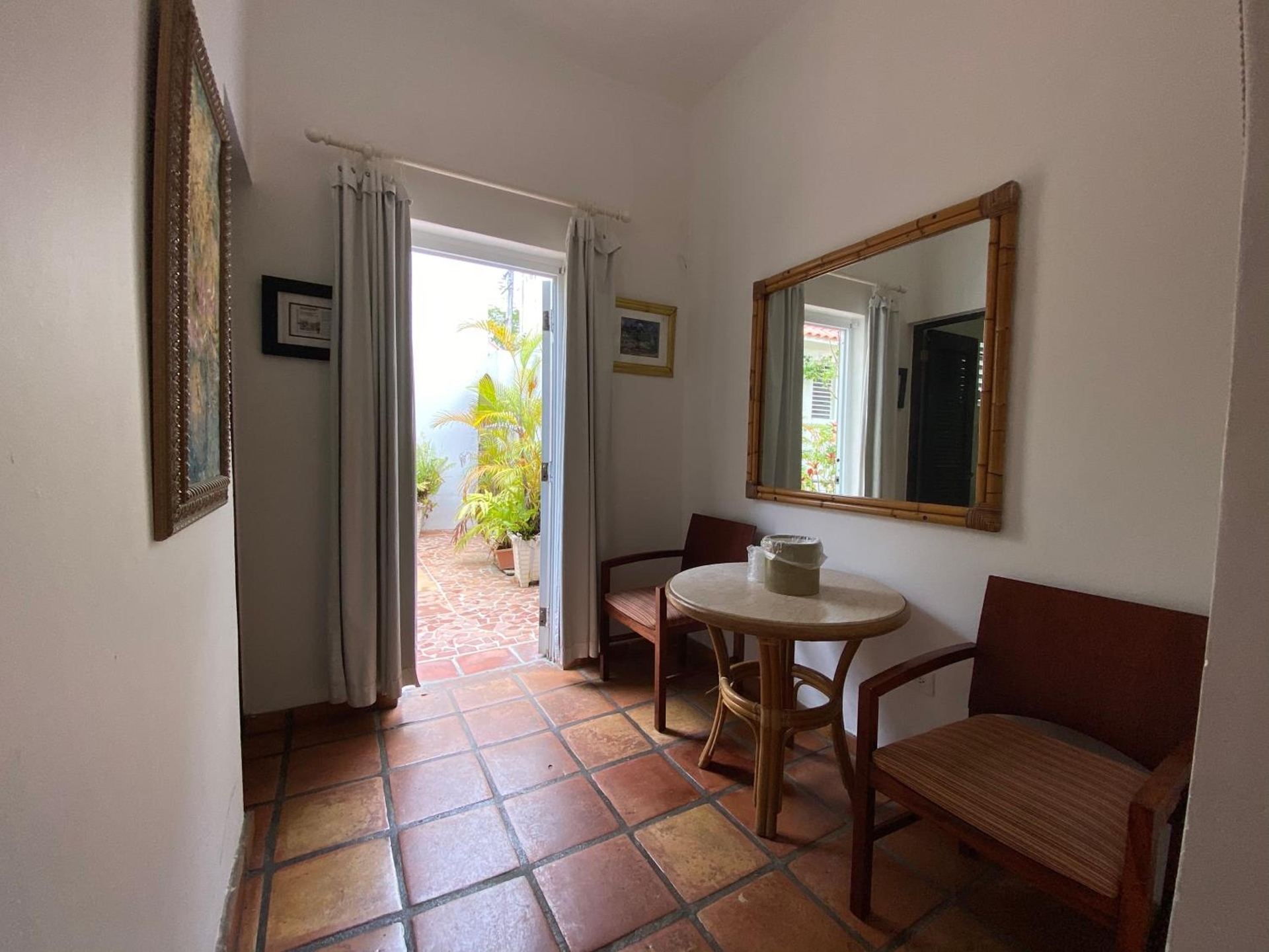 Foto de At Wind Chimes Boutique Hotel
