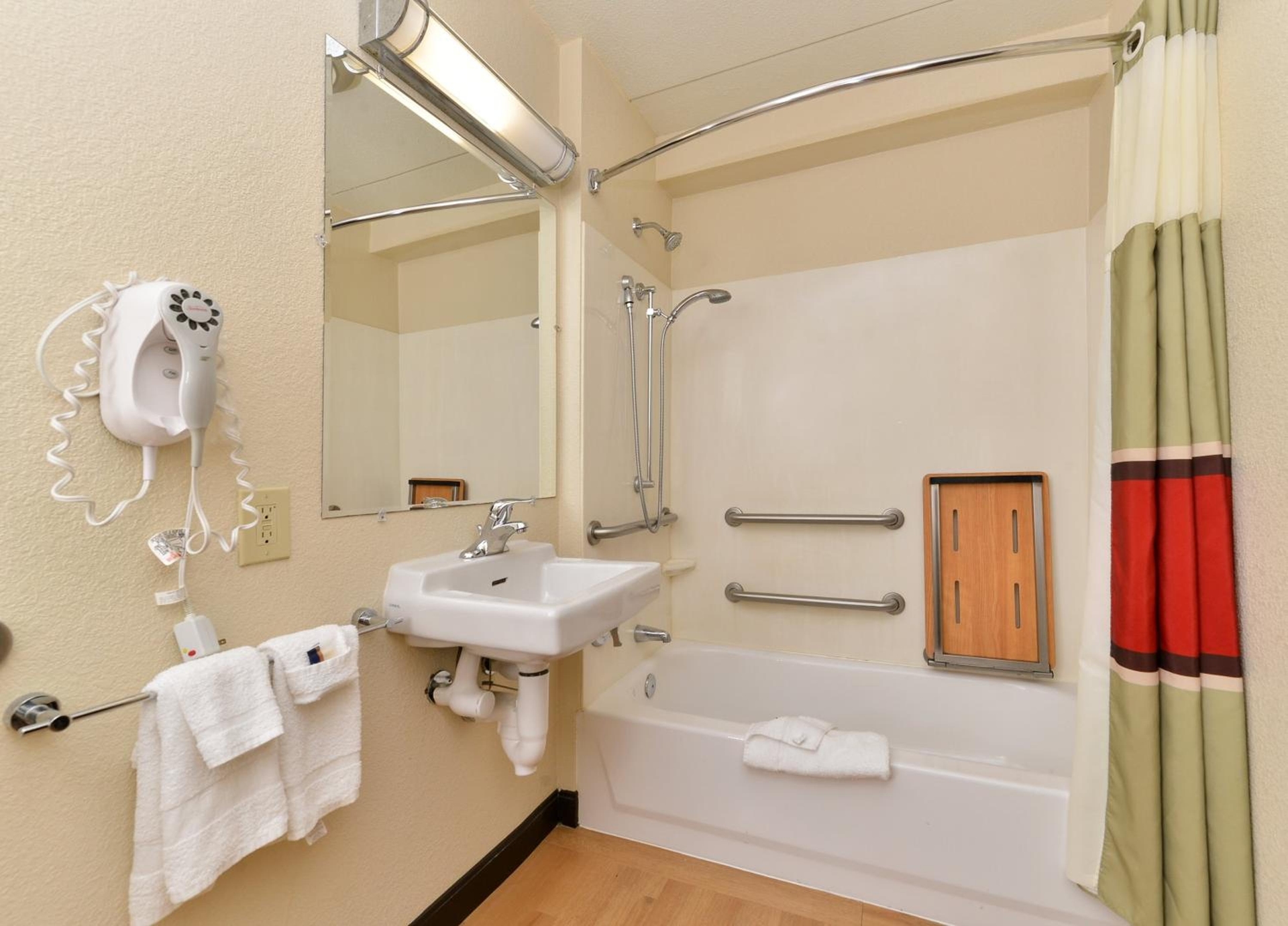 Foto de Red Roof Inn PLUS+ Secaucus - Meadowlands