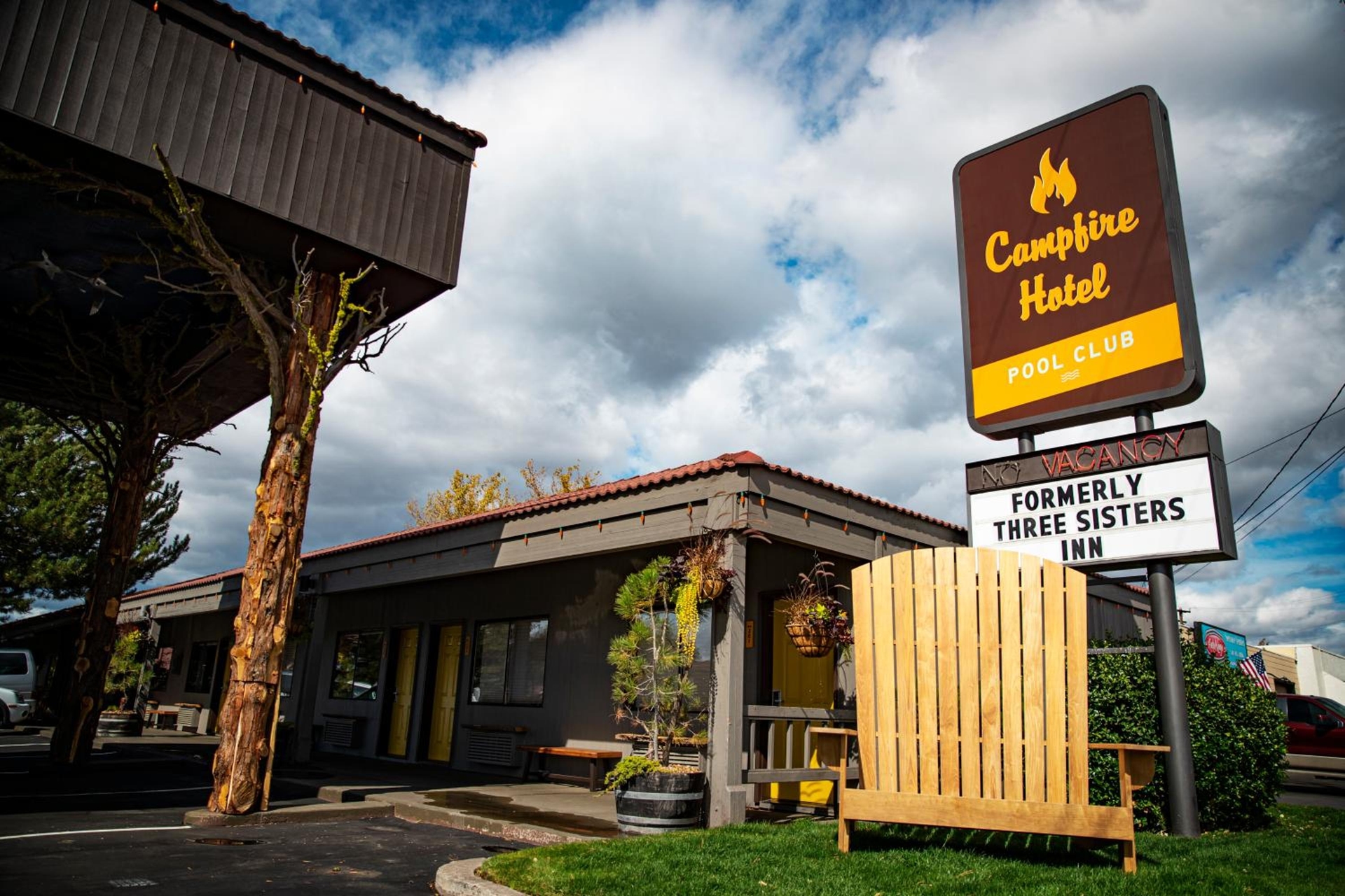 Campfire Hotel, Bend