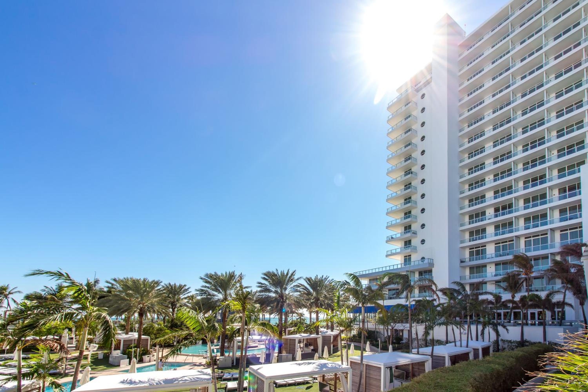 FB Miami Beach Sorrento Private Ocean Luxury Suite
