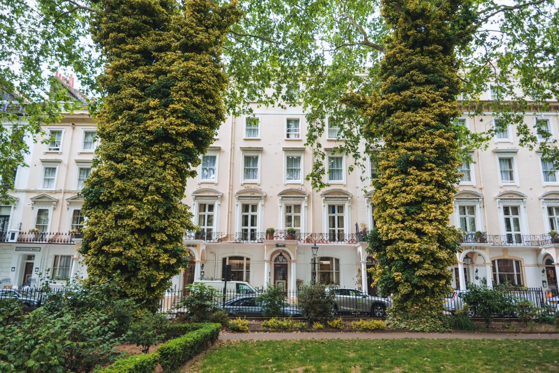 Shakespeare Hotel, London