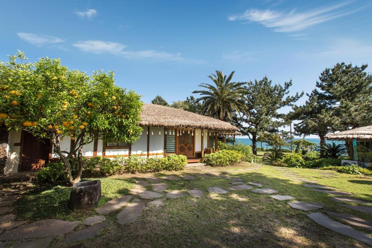 The Seaes Hotel & Resort