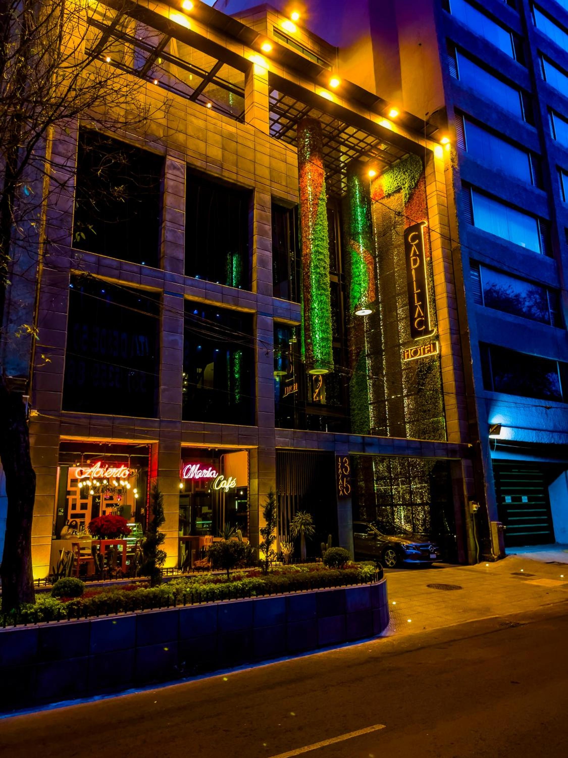 Cadillac Hotel Boutique
