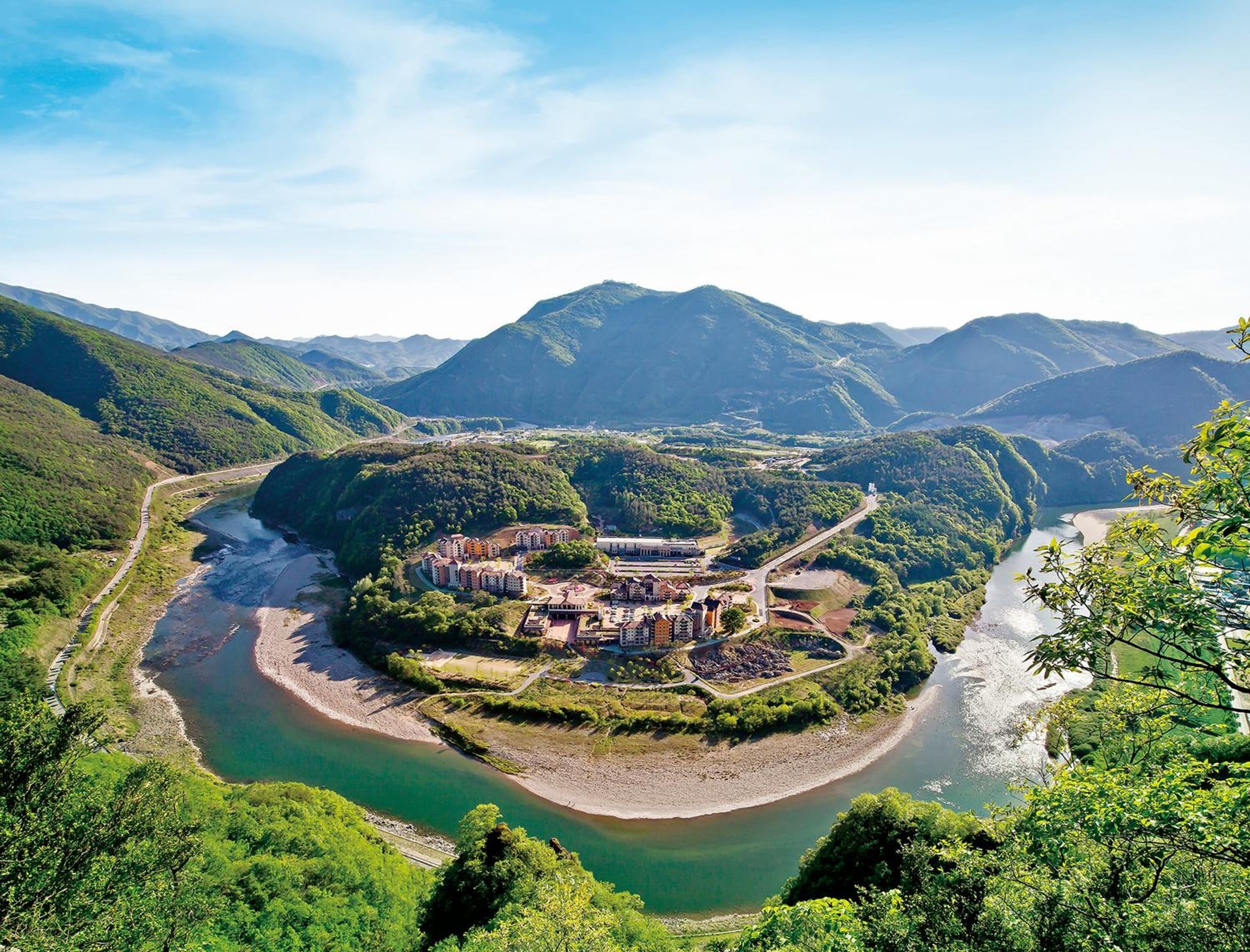 Foto de Tops10 Resort Donggang Cistar