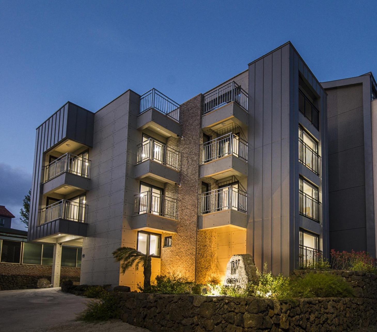 W Ocean Pension