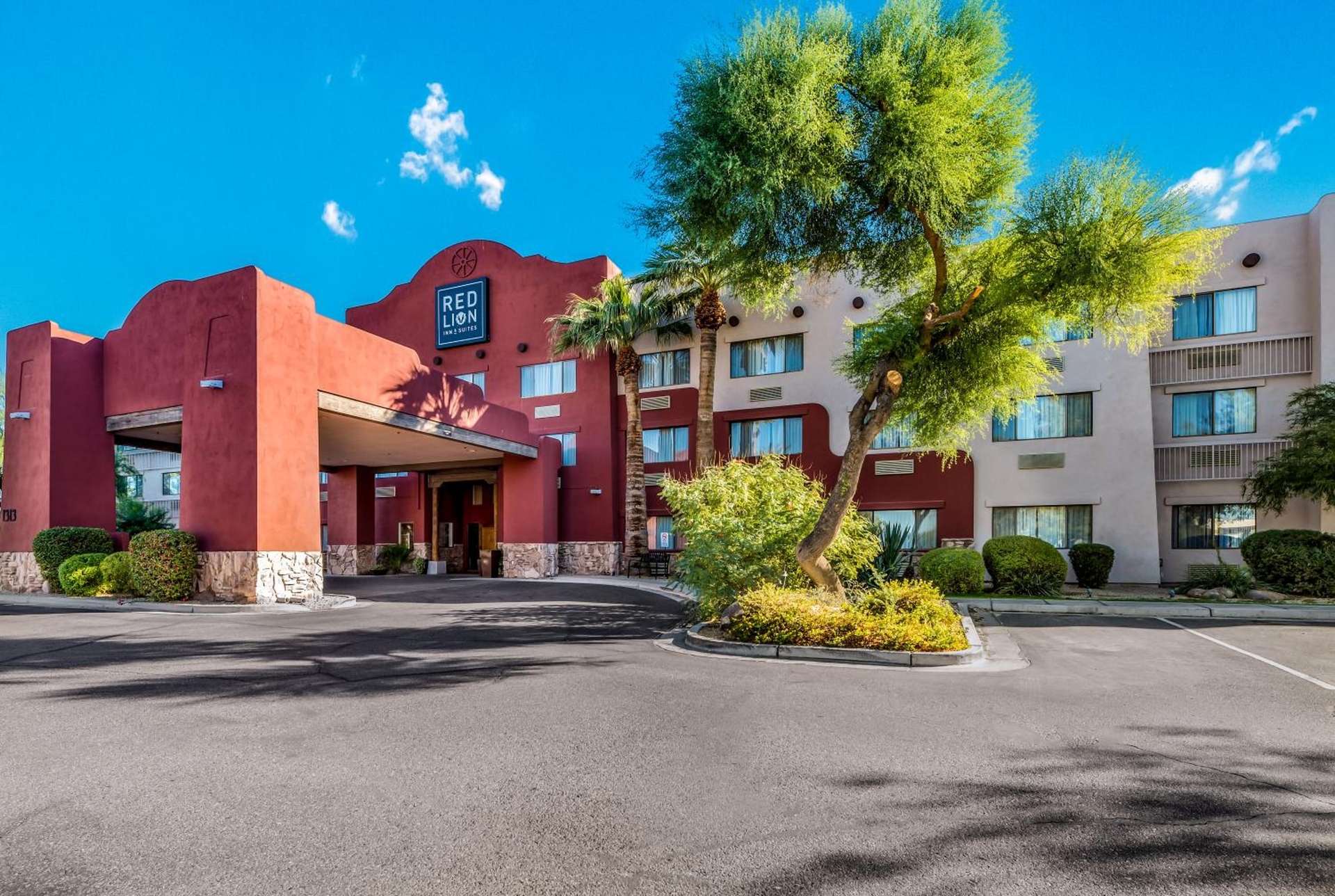 Red Lion Inn & Suites Goodyear Newly Renovated, Goodyear