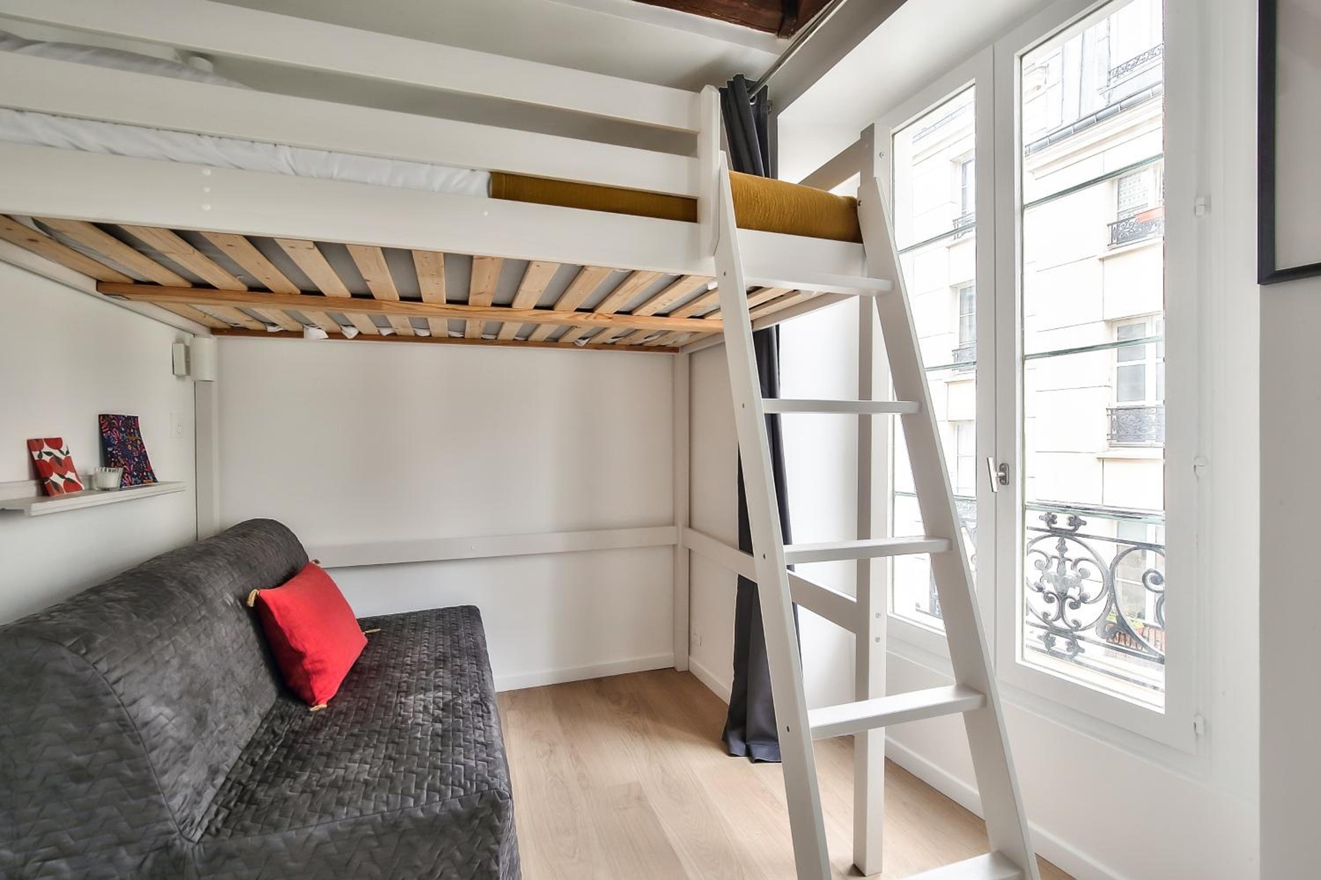 Foto de Lovely Mezzanine Studio in the Heart of Paris 3M