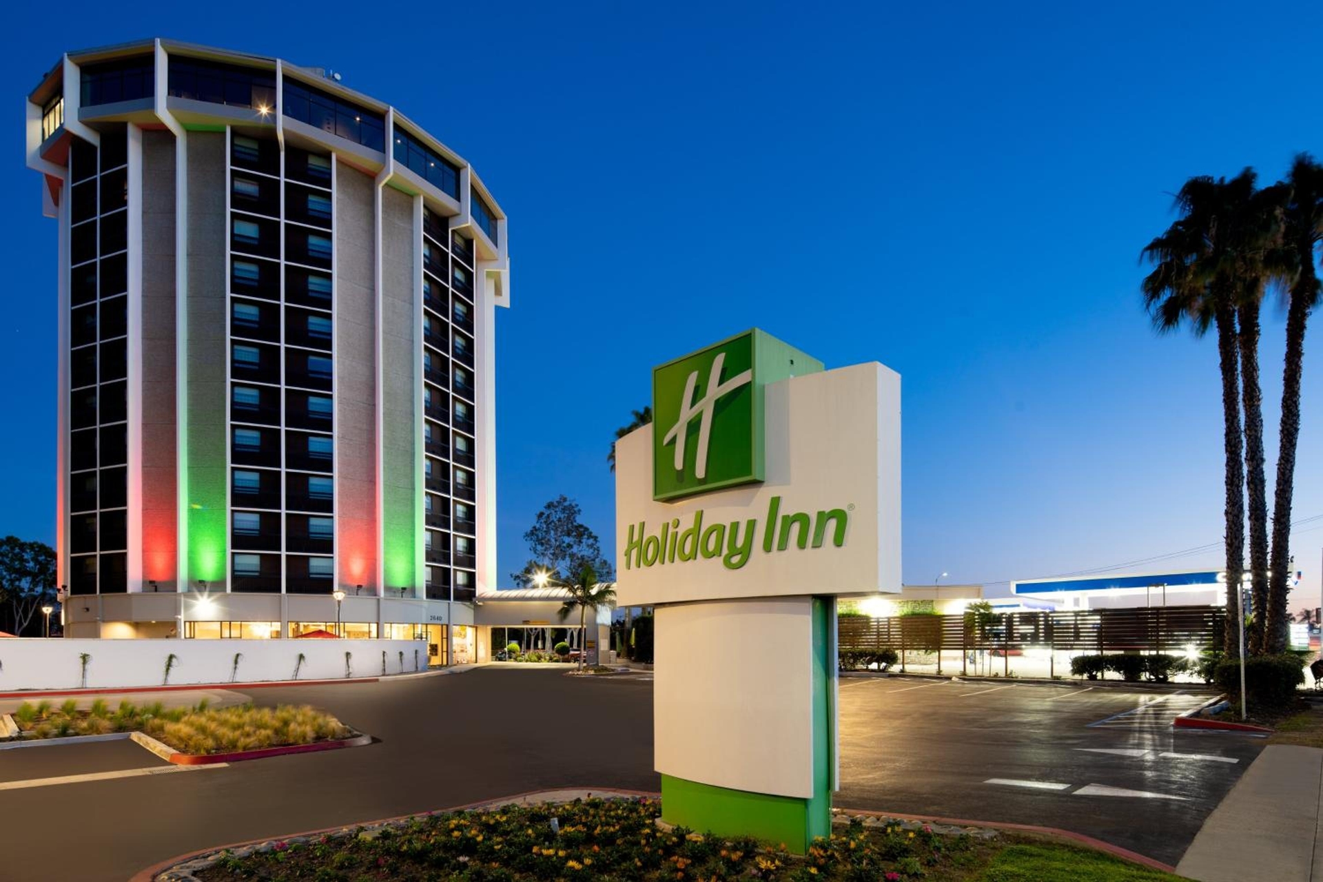 Holiday Inn Long Beach - Airport by IHG, Long Beach